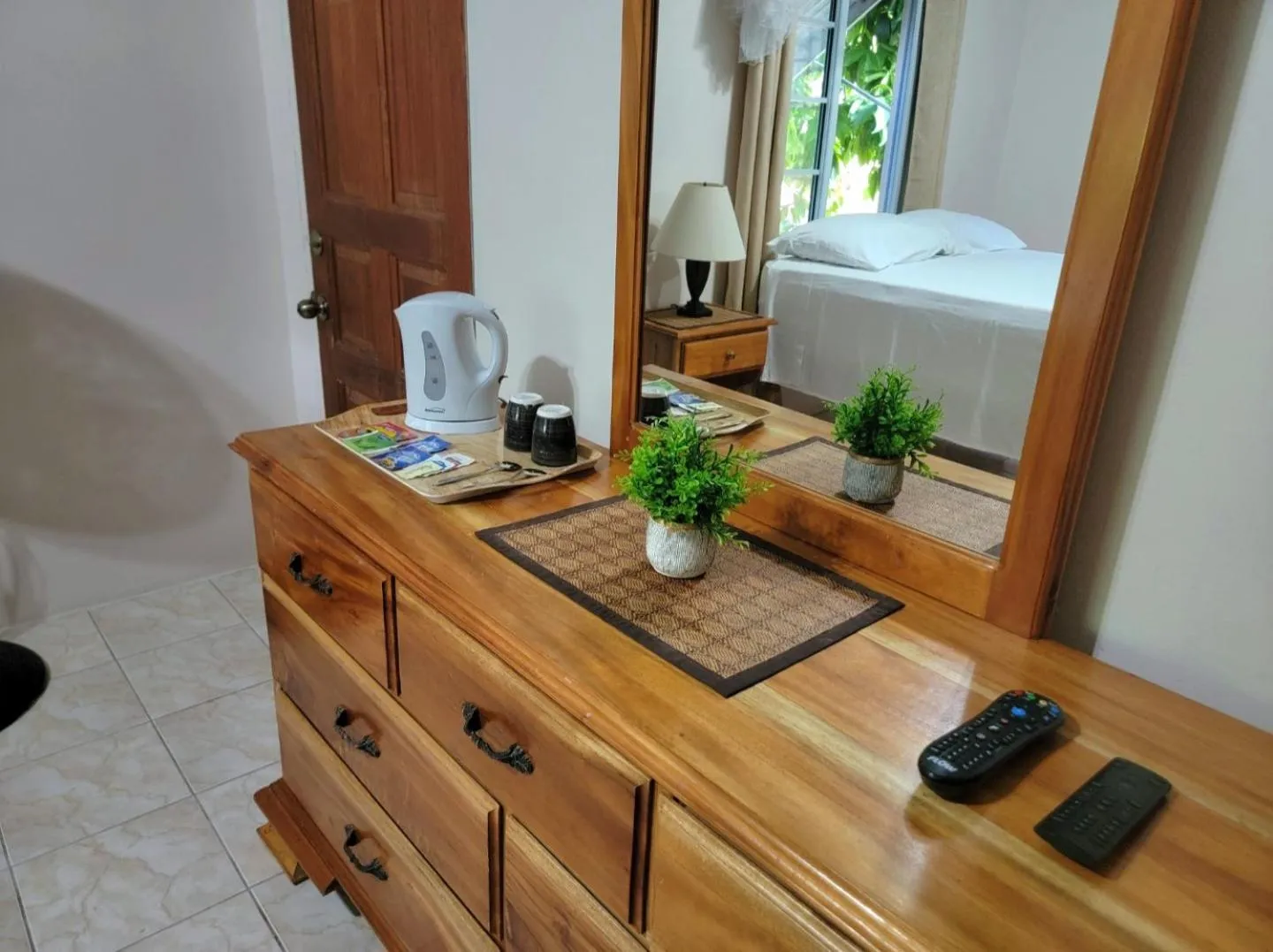 Coffee/tea facilities in Green's Palace Jamaica