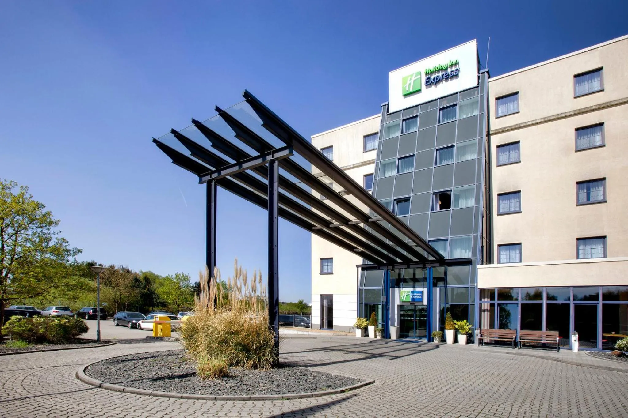 Property building in Holiday Inn Express Frankfurt Airport by IHG