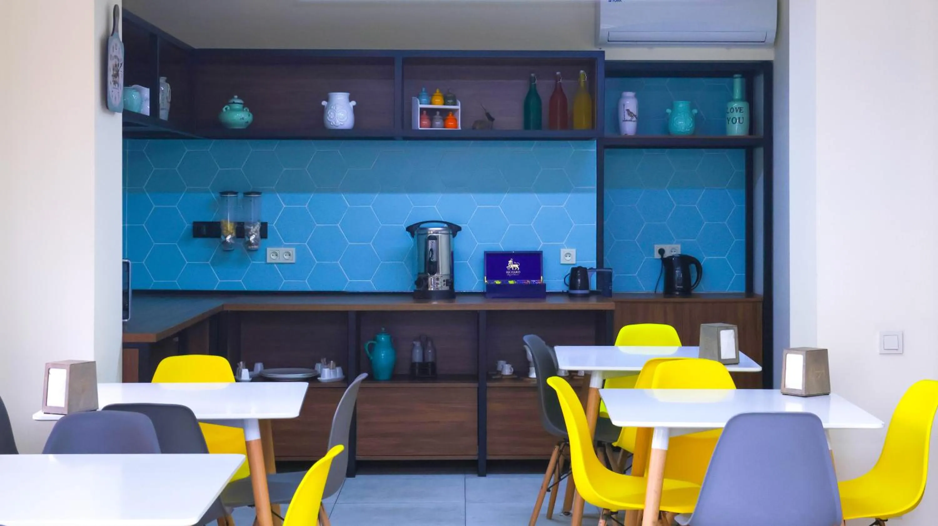 Kitchen or kitchenette in MANDARIN Hotel