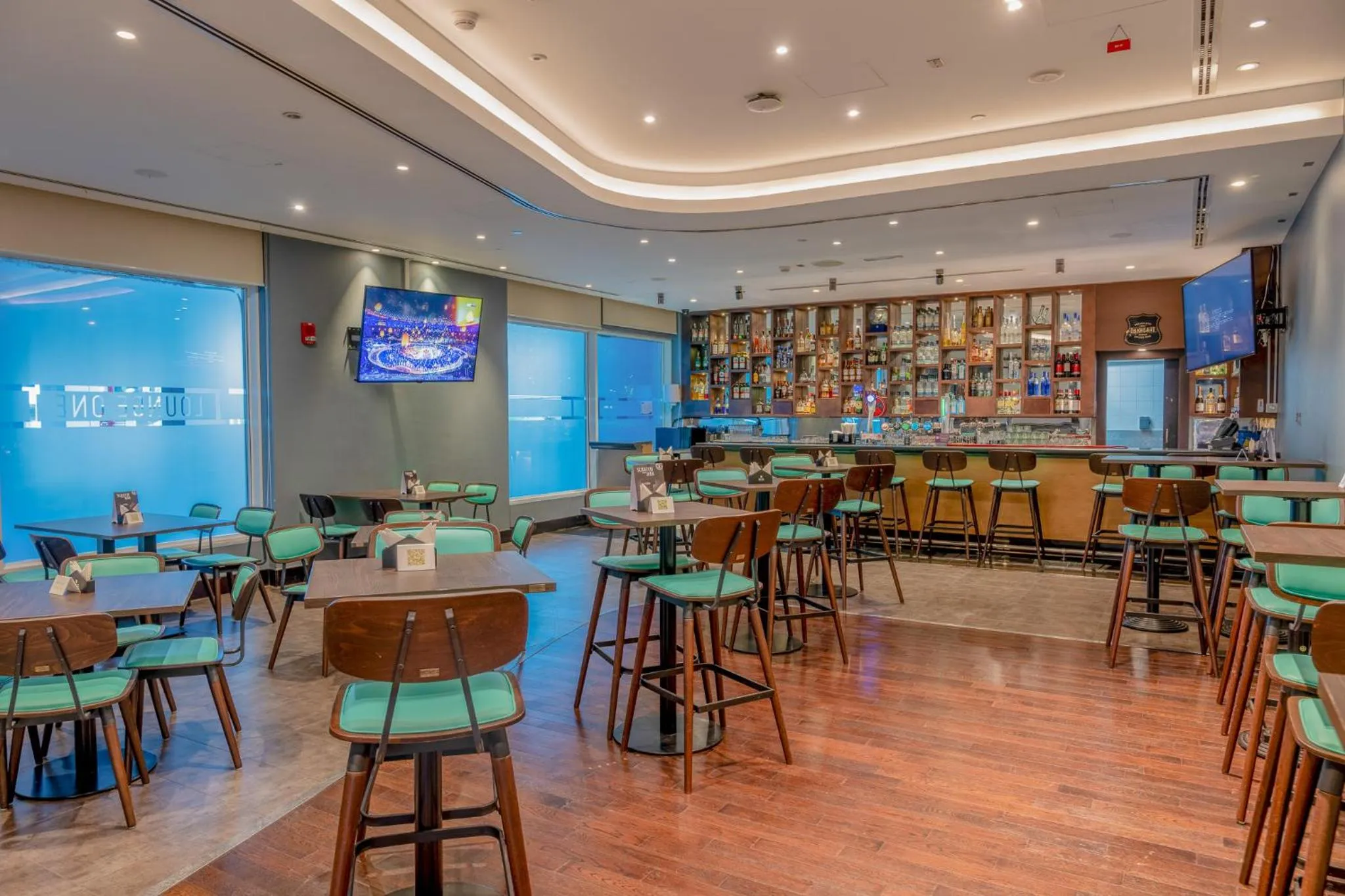 Lounge or bar in Premier Inn Abu Dhabi Airport Business Park