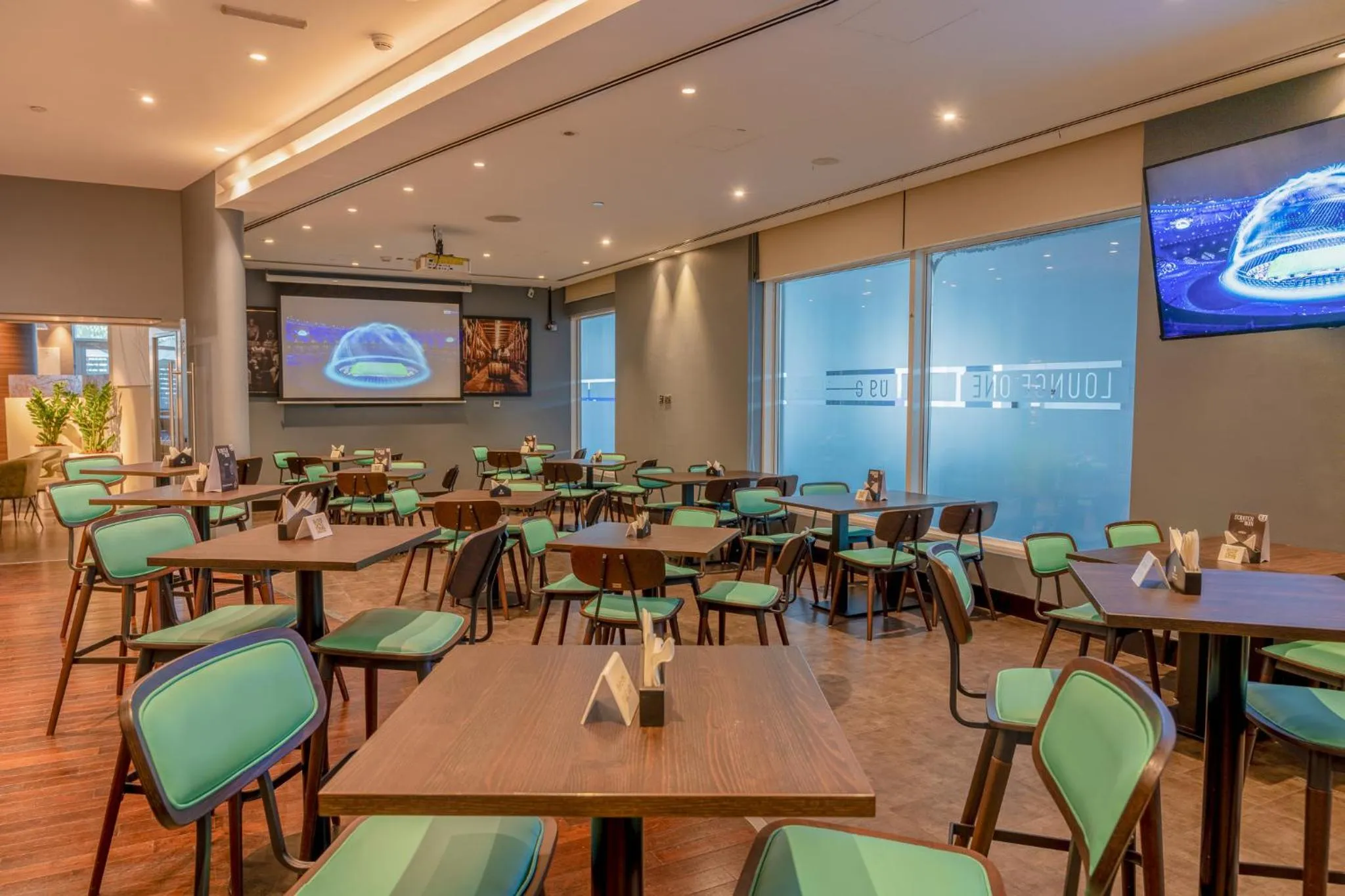 Lounge or bar in Premier Inn Abu Dhabi Airport Business Park