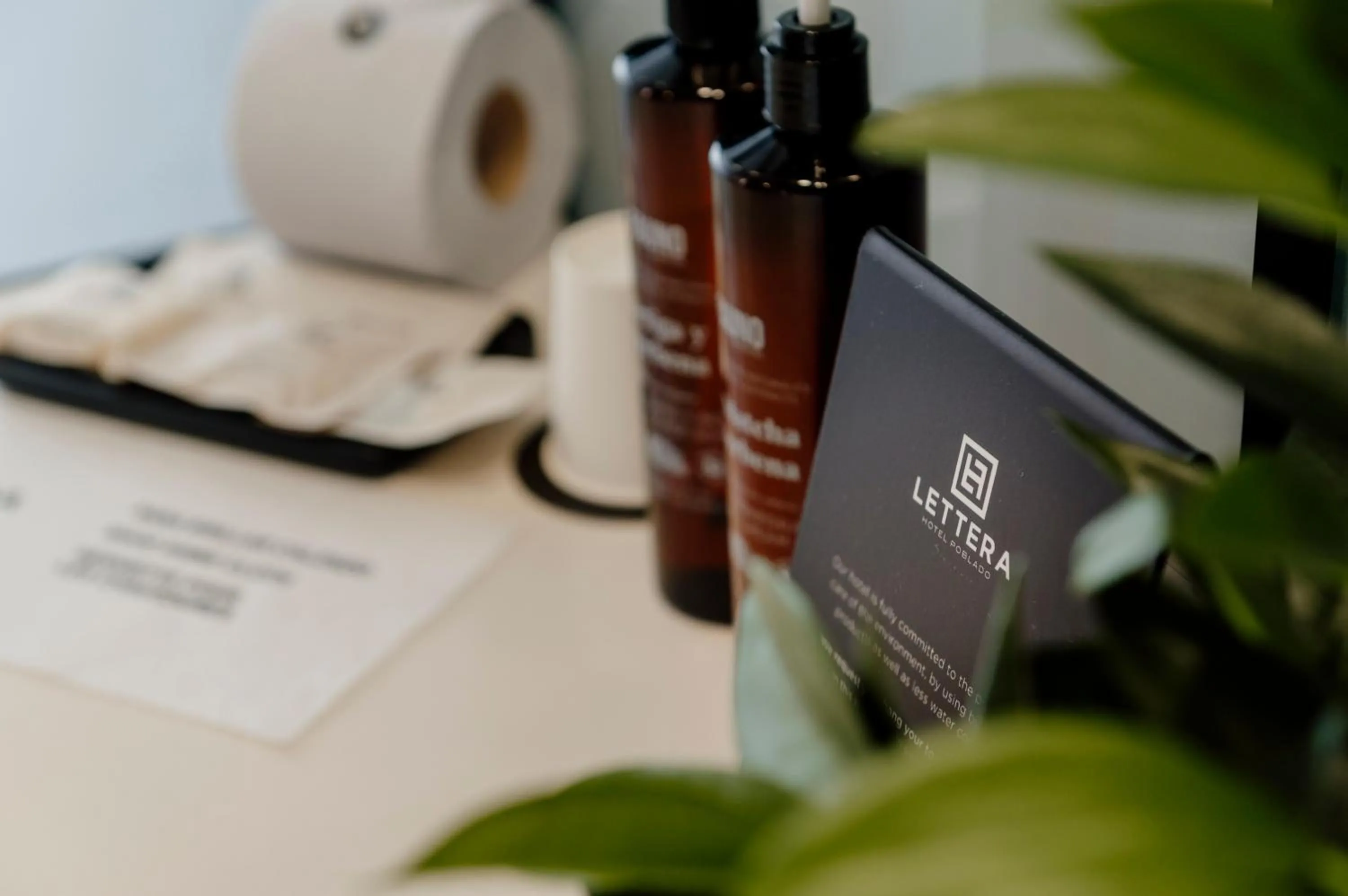 Toilet in Lettera Hotel