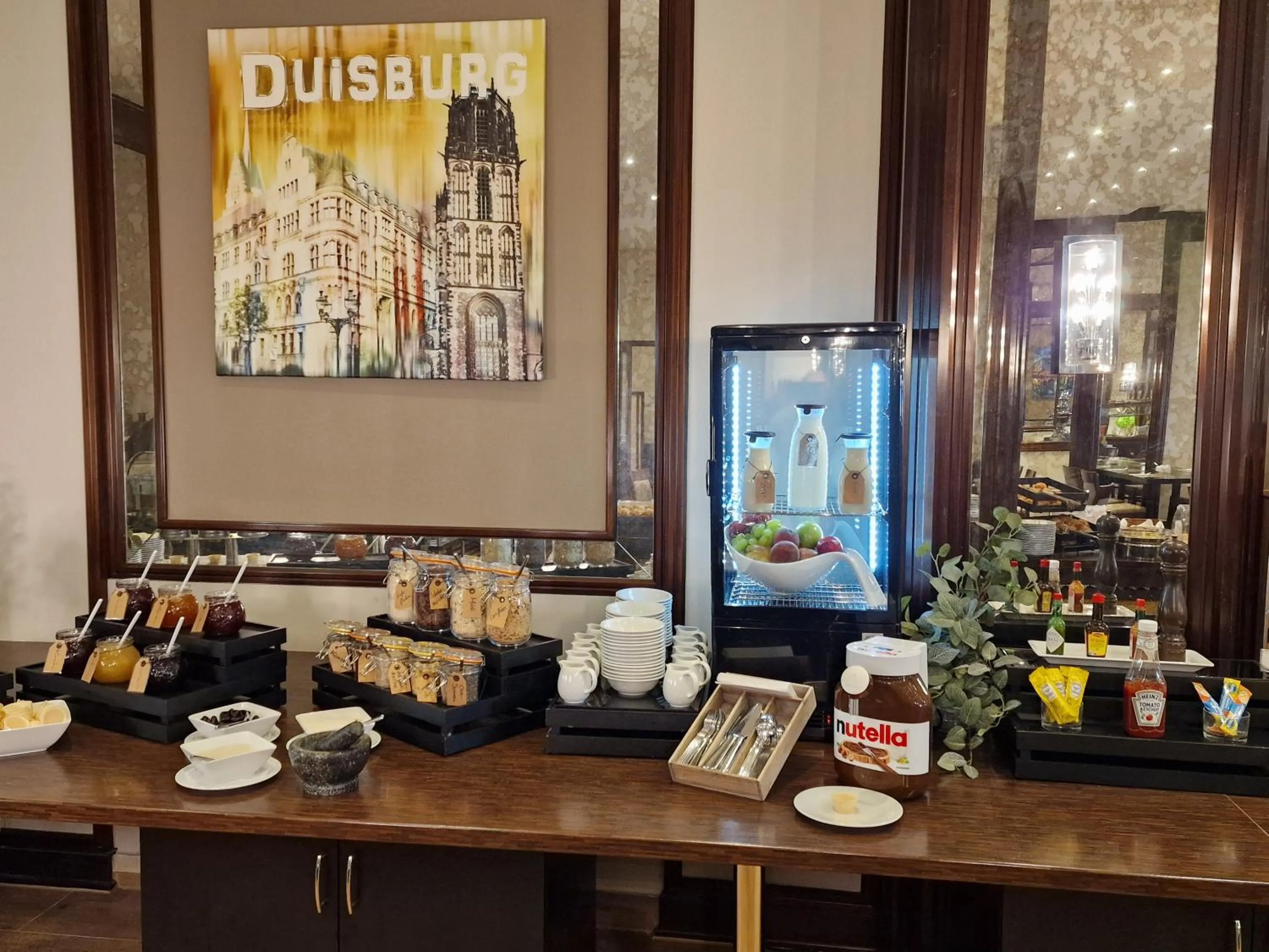 Breakfast in Wyndham Duisburger Hof