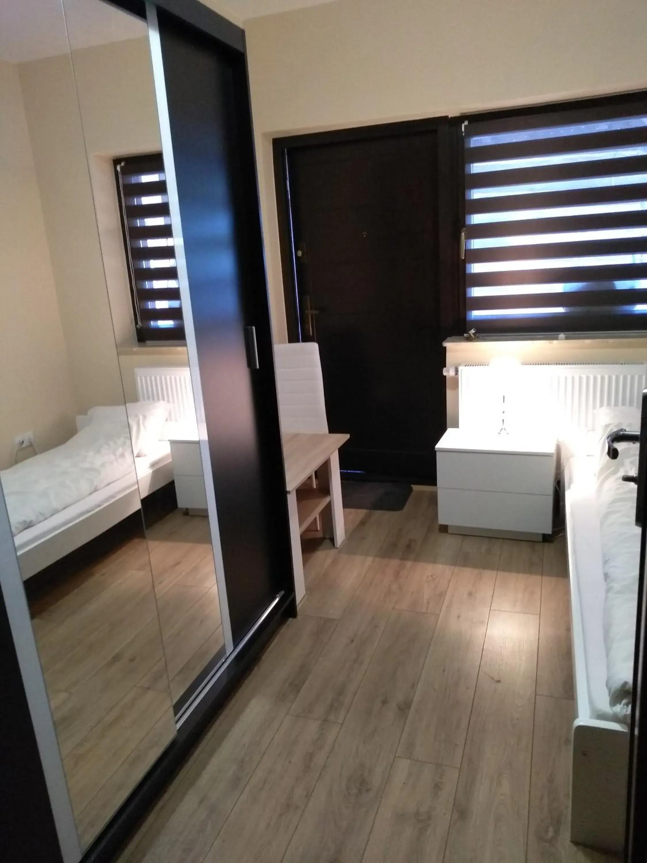 Standard Single Room with Shower - single occupancy in Zajazd Gawrysiówka Standard Single Room with Shower - single occupancy in Zajazd Gawrysiówka