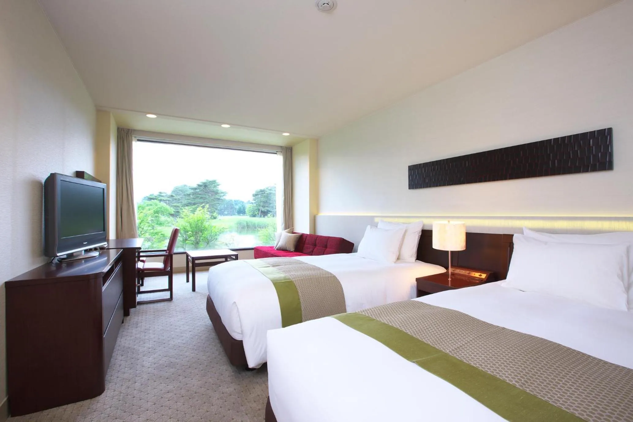 Photo of the whole room, Bed in The Prince Karuizawa