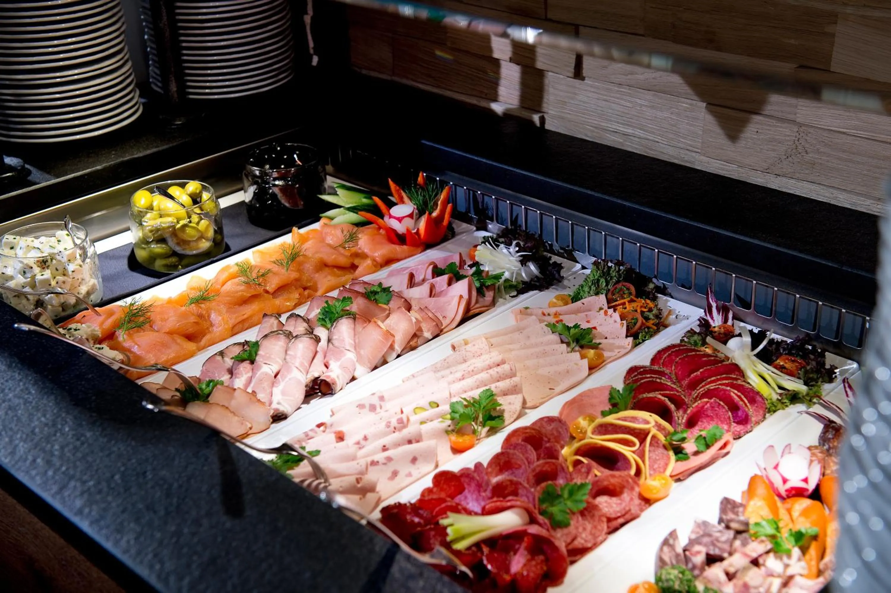 Buffet breakfast in Schmelmer Hof Hotel & Resort