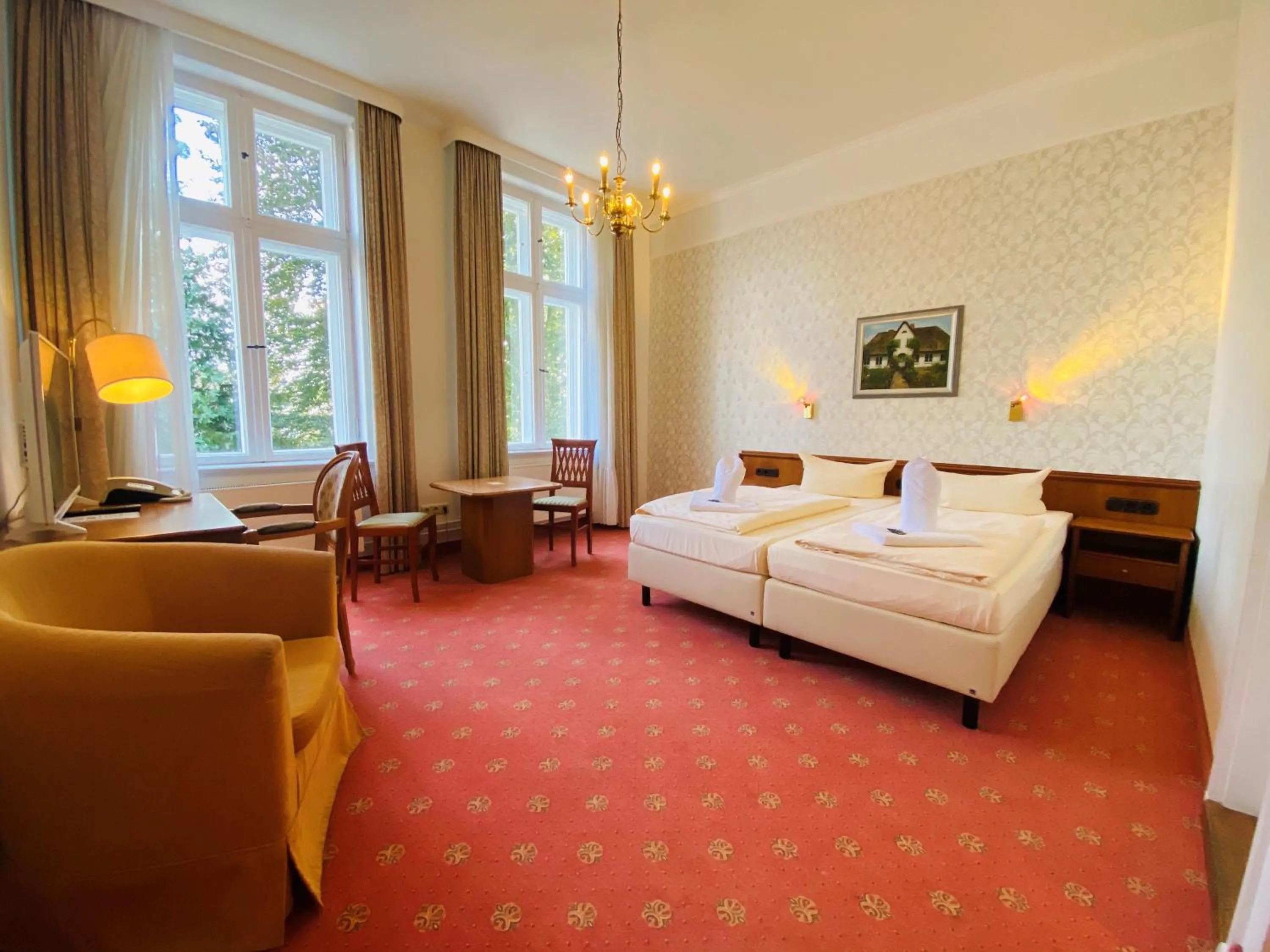 Photo of the whole room, Bed in Hotel Kaiserhof