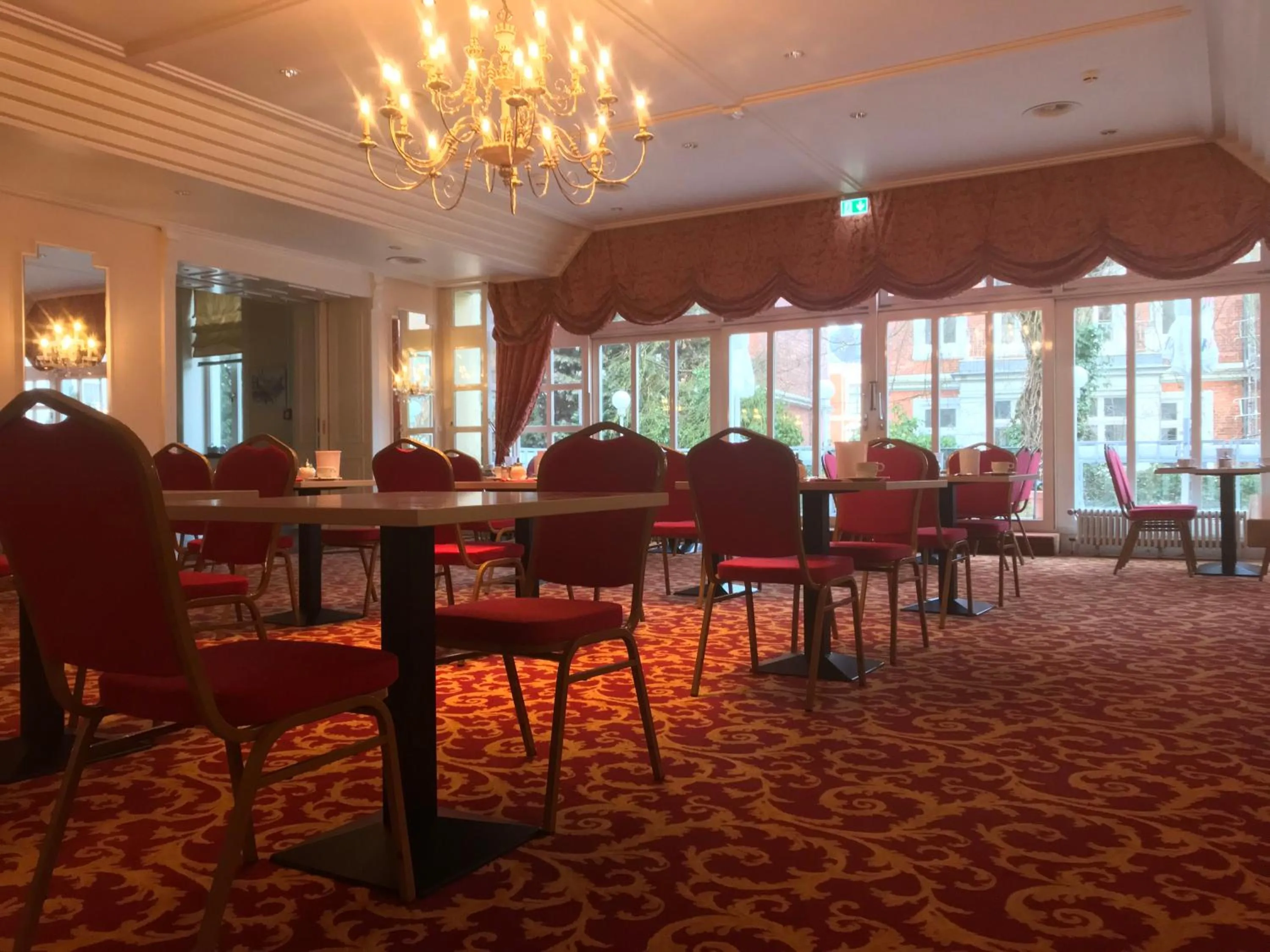 Restaurant/places to eat in Hotel Kaiserhof