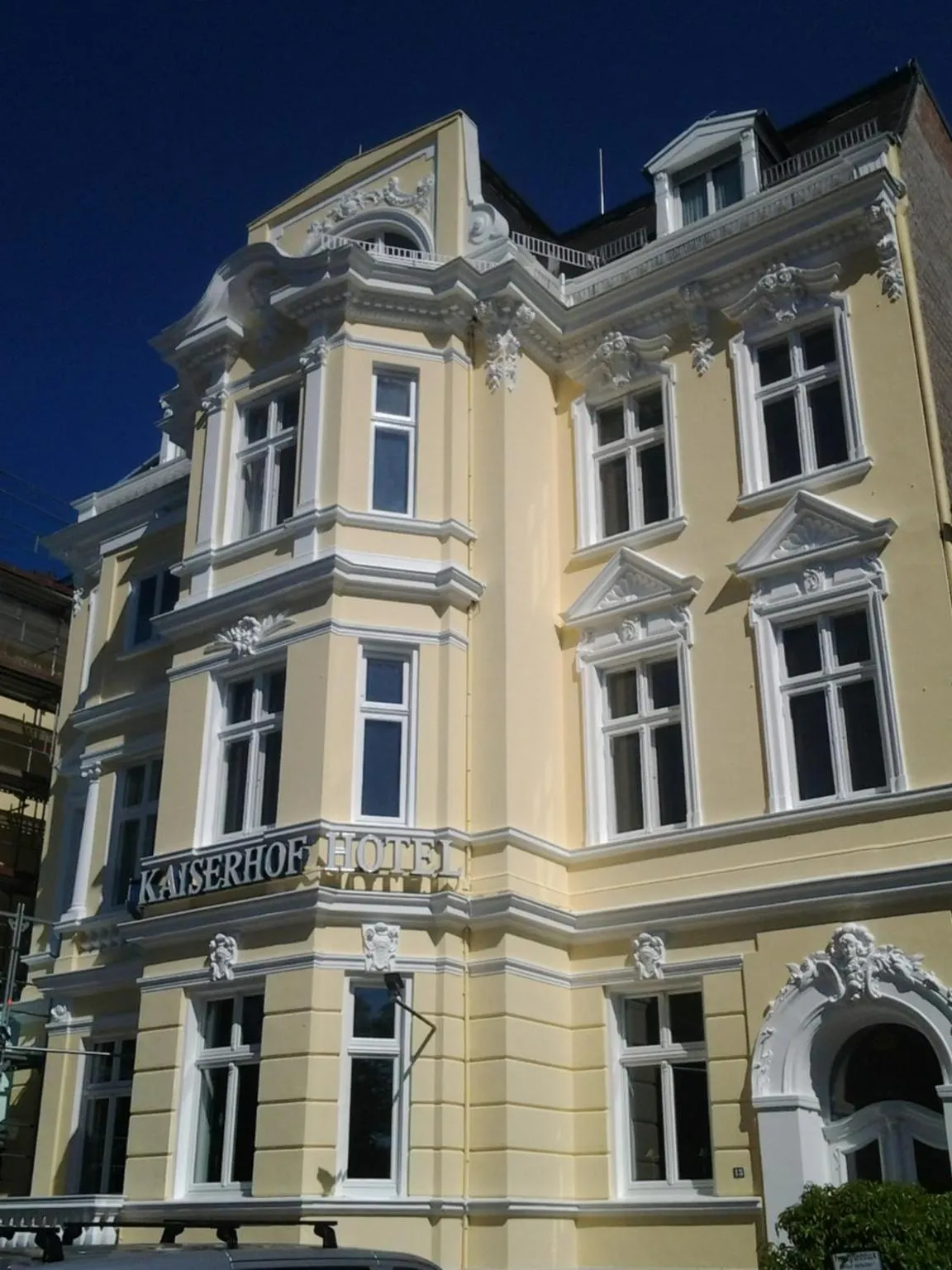 Facade/entrance in Hotel Kaiserhof