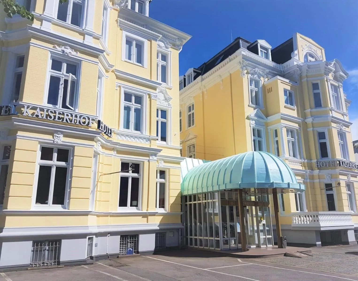 Property building in Hotel Kaiserhof