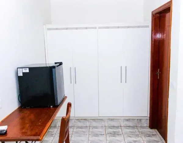 Deluxe Single Room - single occupancy in Delta Hotel Deluxe Single Room - single occupancy in Delta Hotel