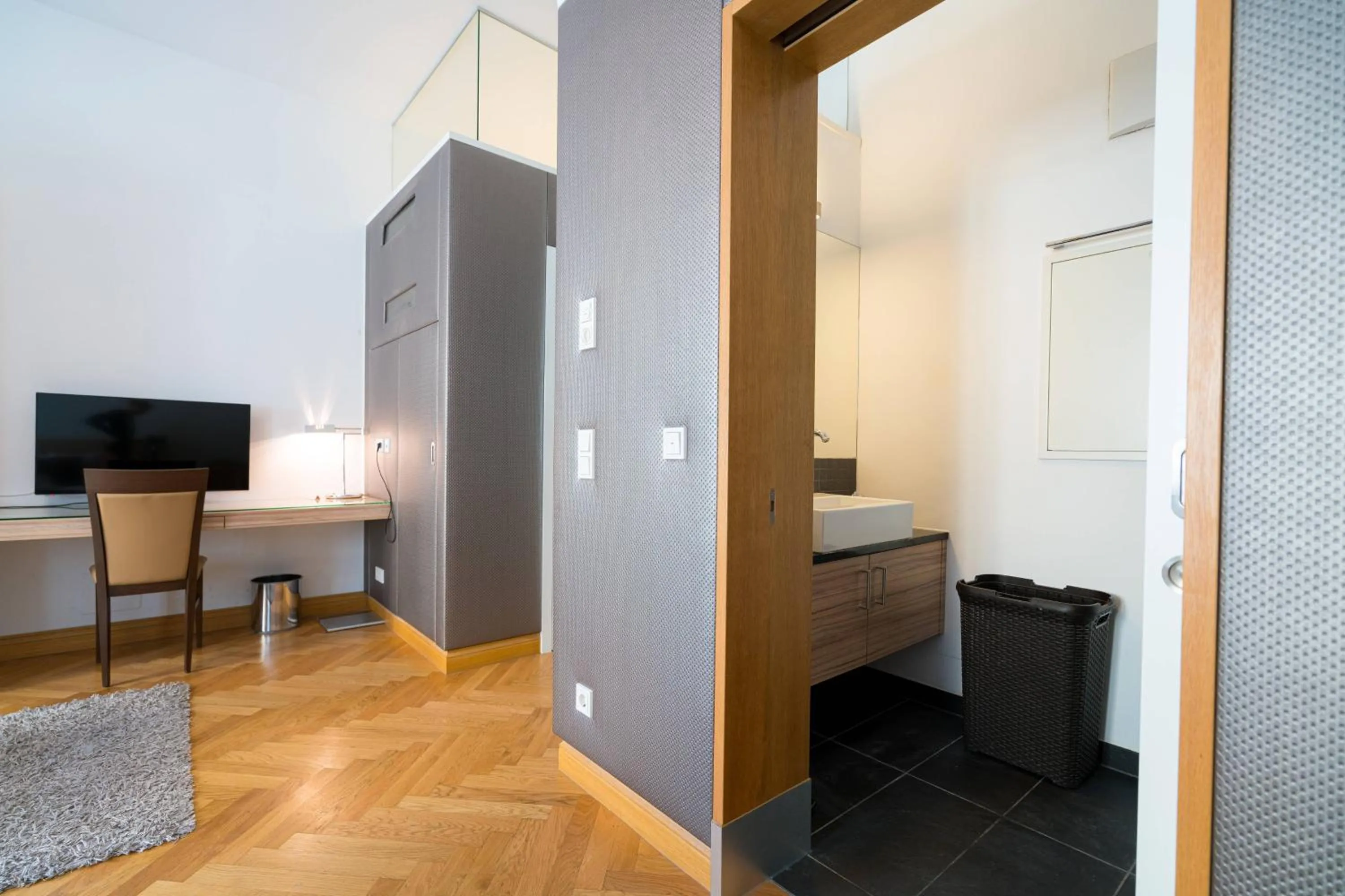 Vienna Residence, City Hall - Parliament