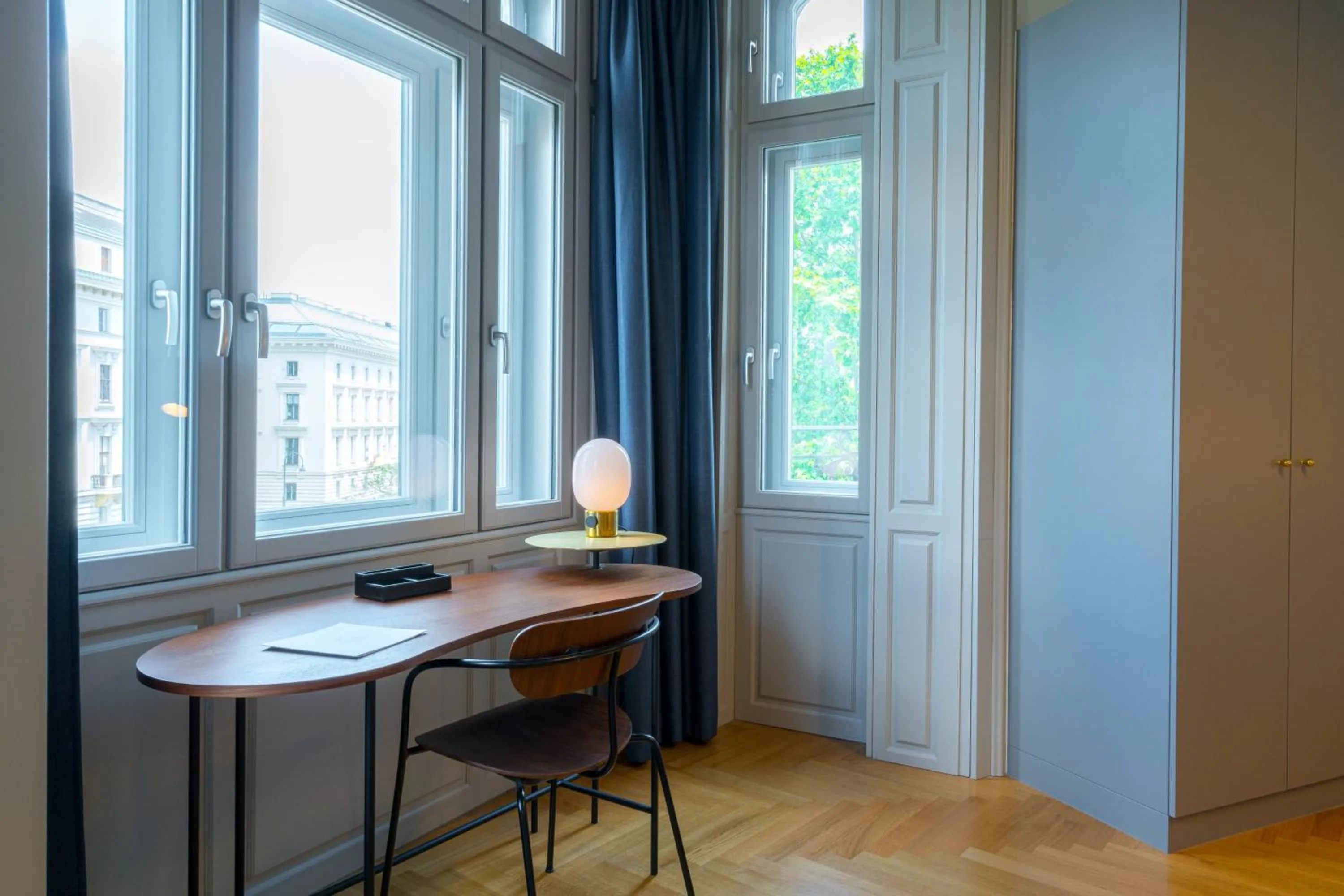 Vienna Residence, City Hall - Parliament