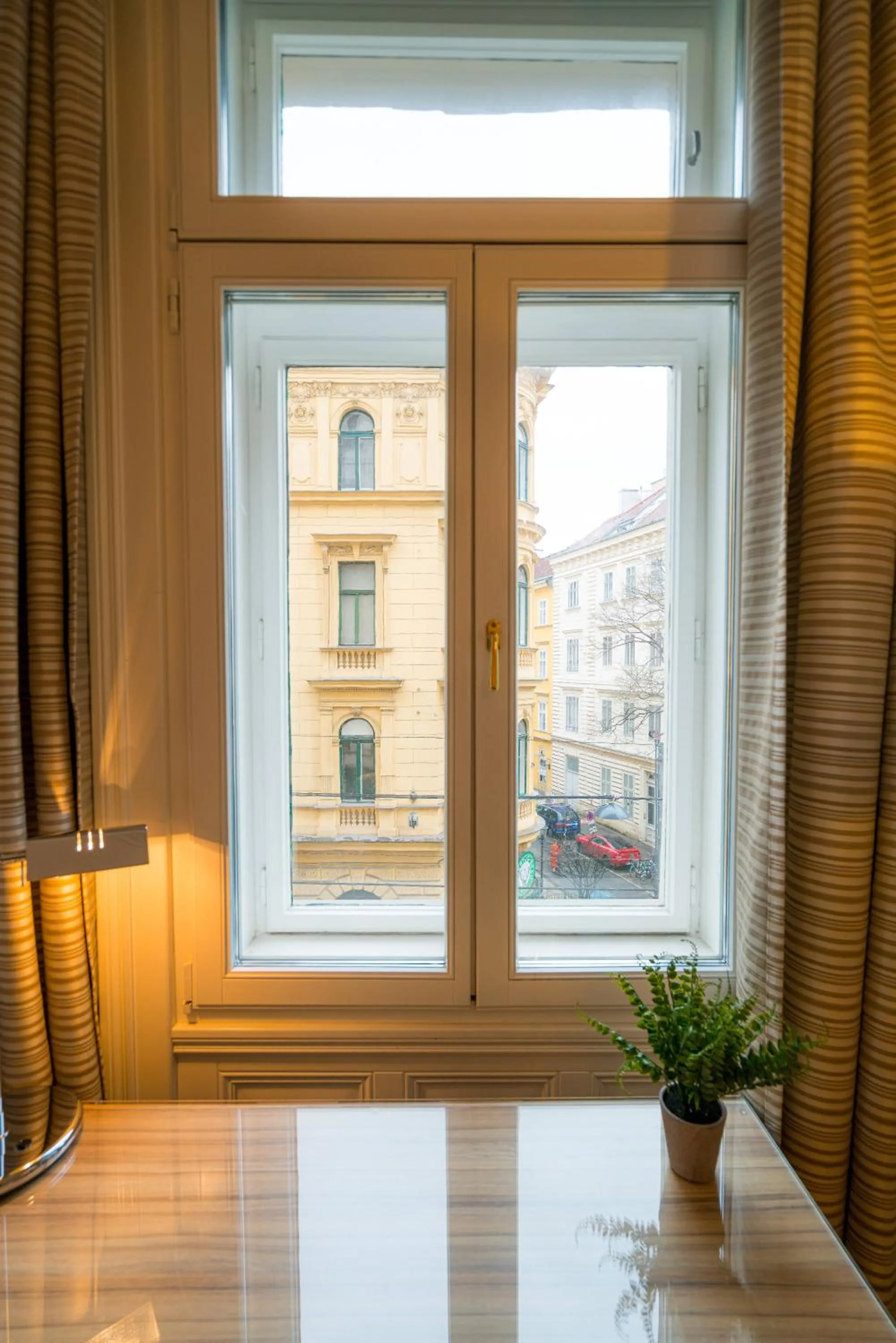 Vienna Residence, City Hall - Parliament