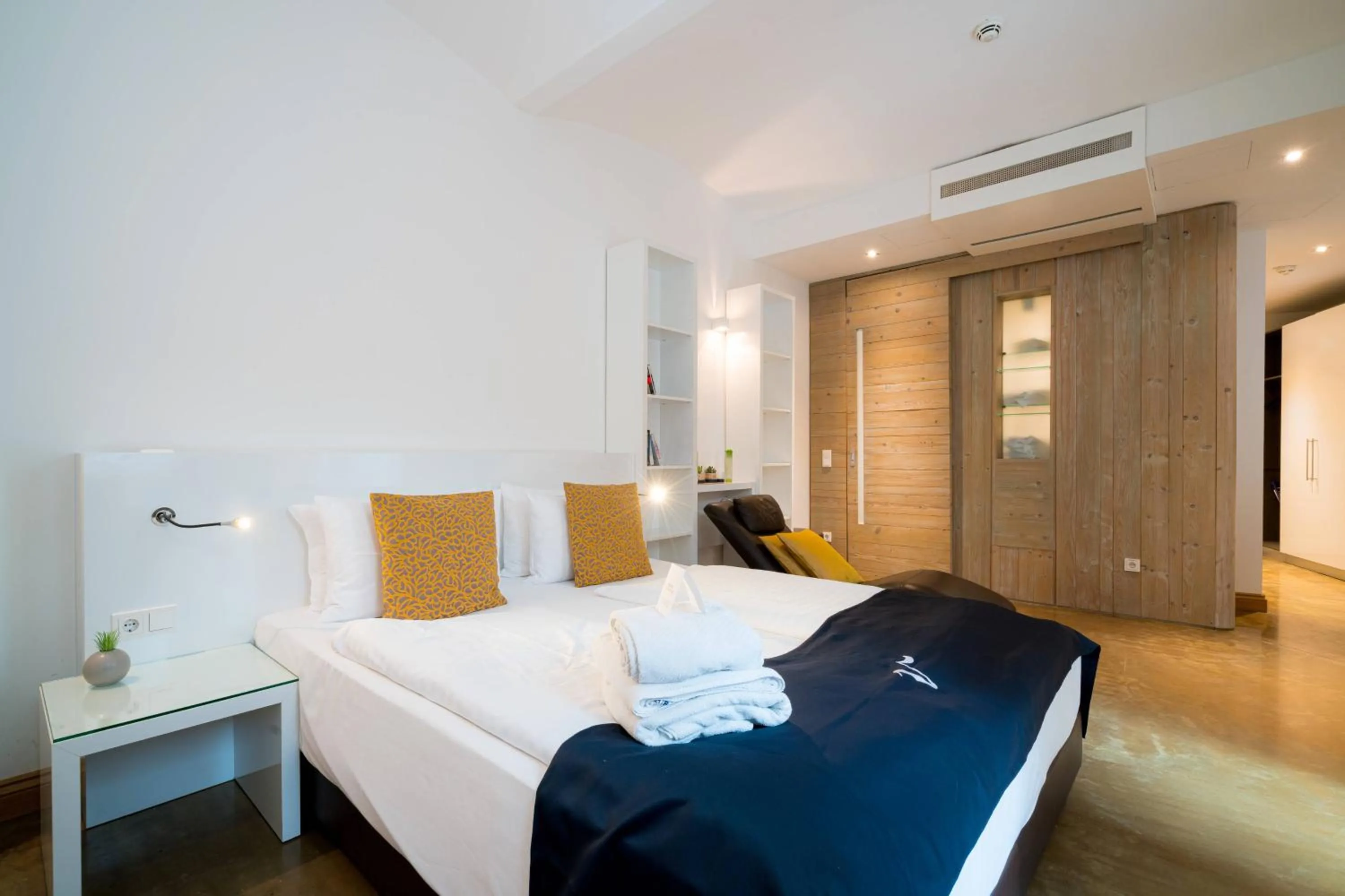 Bed in Vienna Residence, City Hall - Parliament