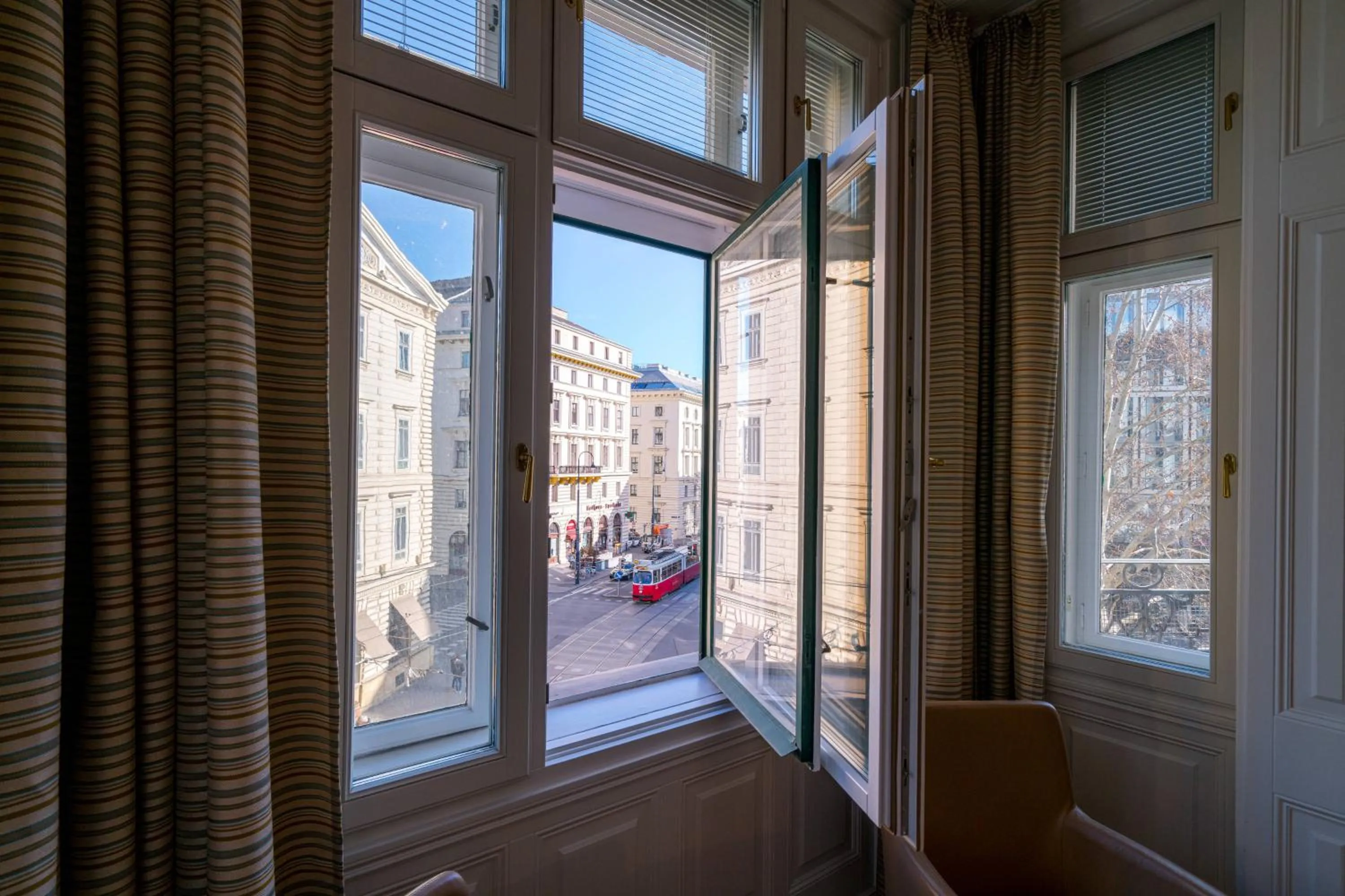 Vienna Residence, City Hall - Parliament