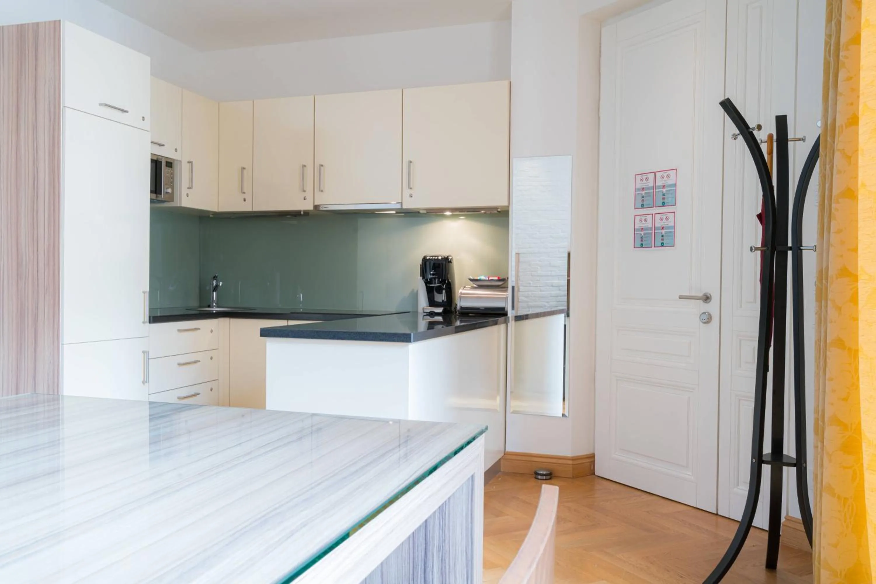 Vienna Residence, City Hall - Parliament