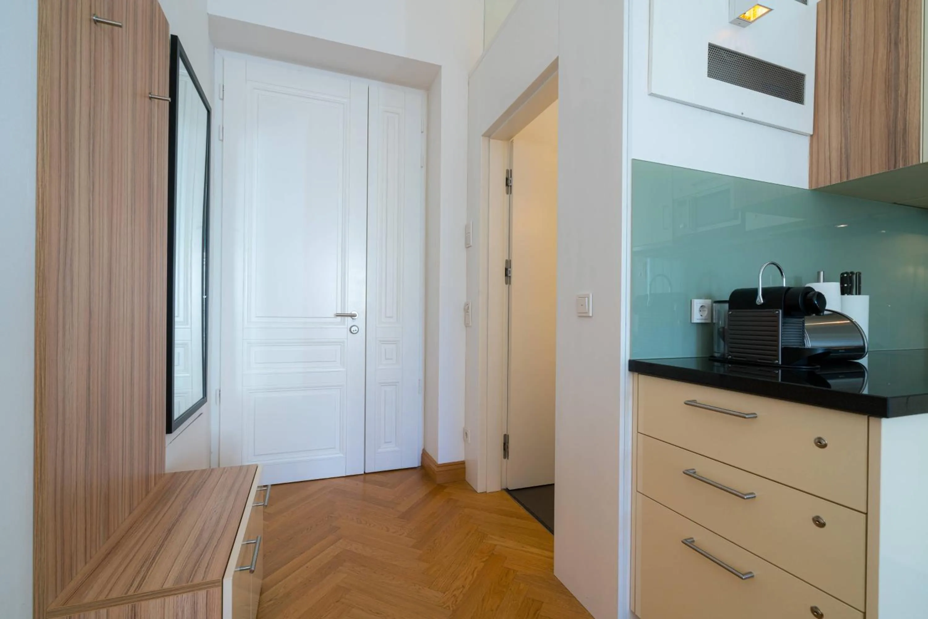 Vienna Residence, City Hall - Parliament