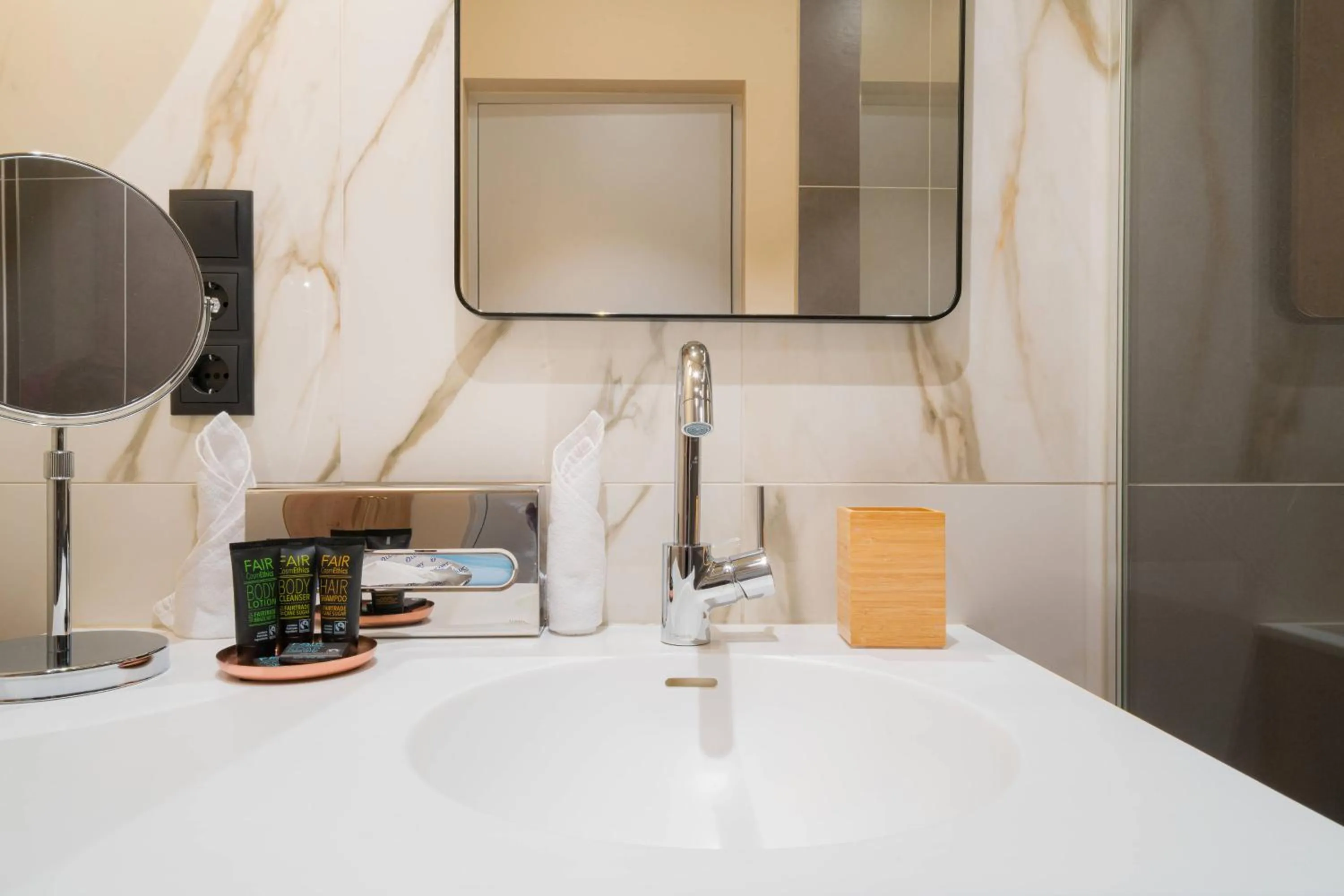 Vienna Residence, City Hall - Parliament