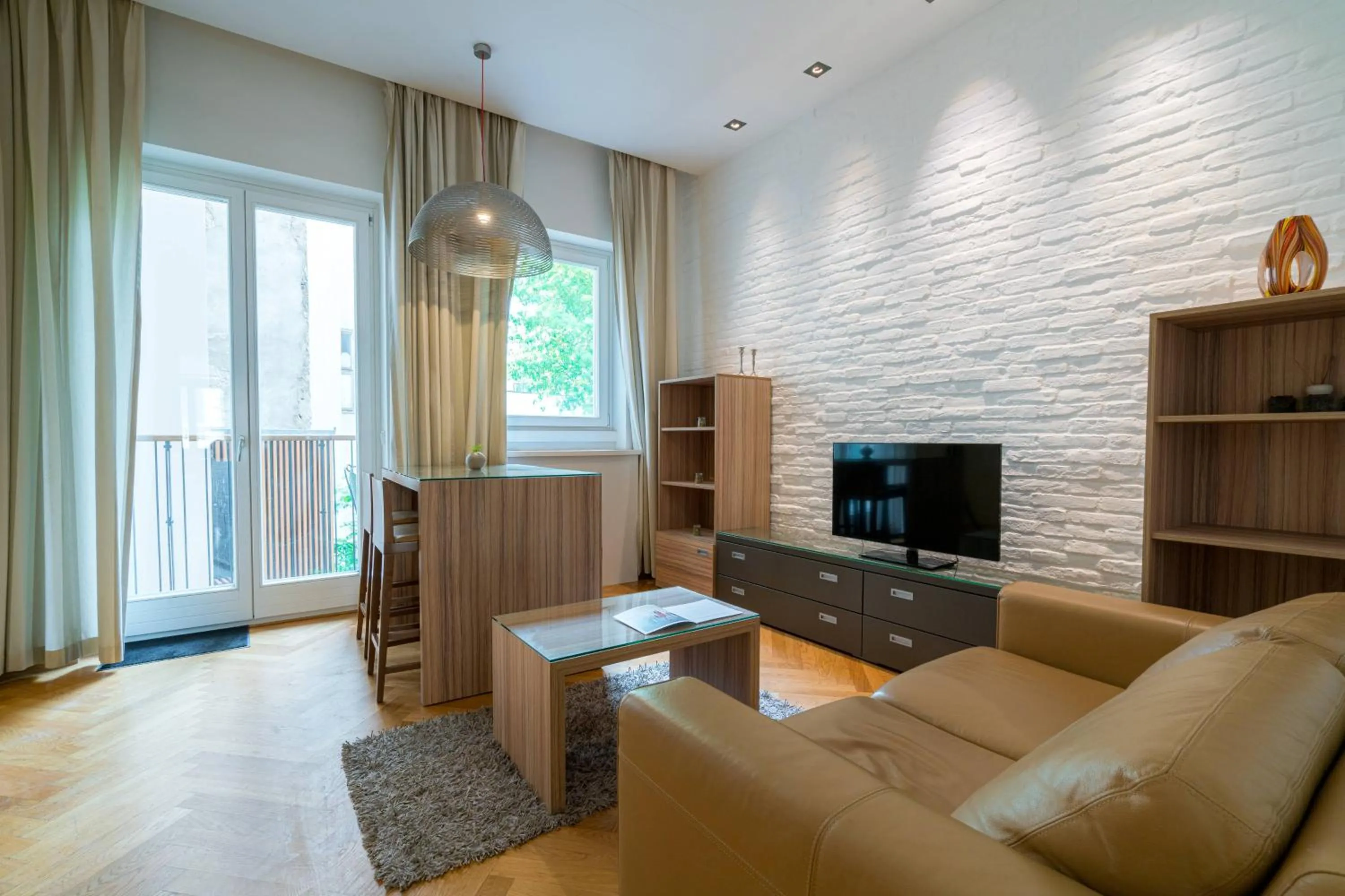 Vienna Residence, City Hall - Parliament