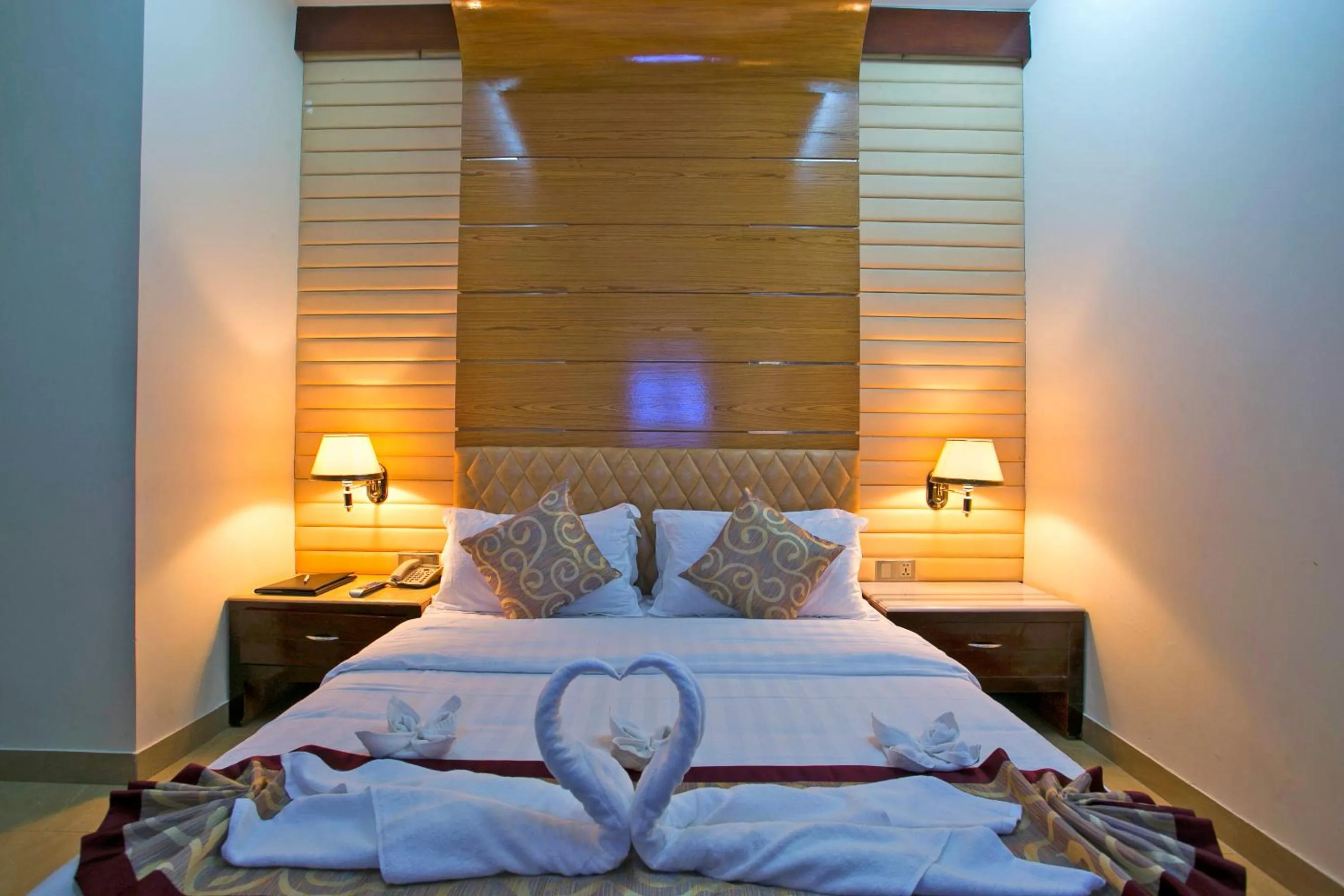 Bedroom, Bed in FARS Hotel & Resorts - BAR-Buffet-Pool-SPA