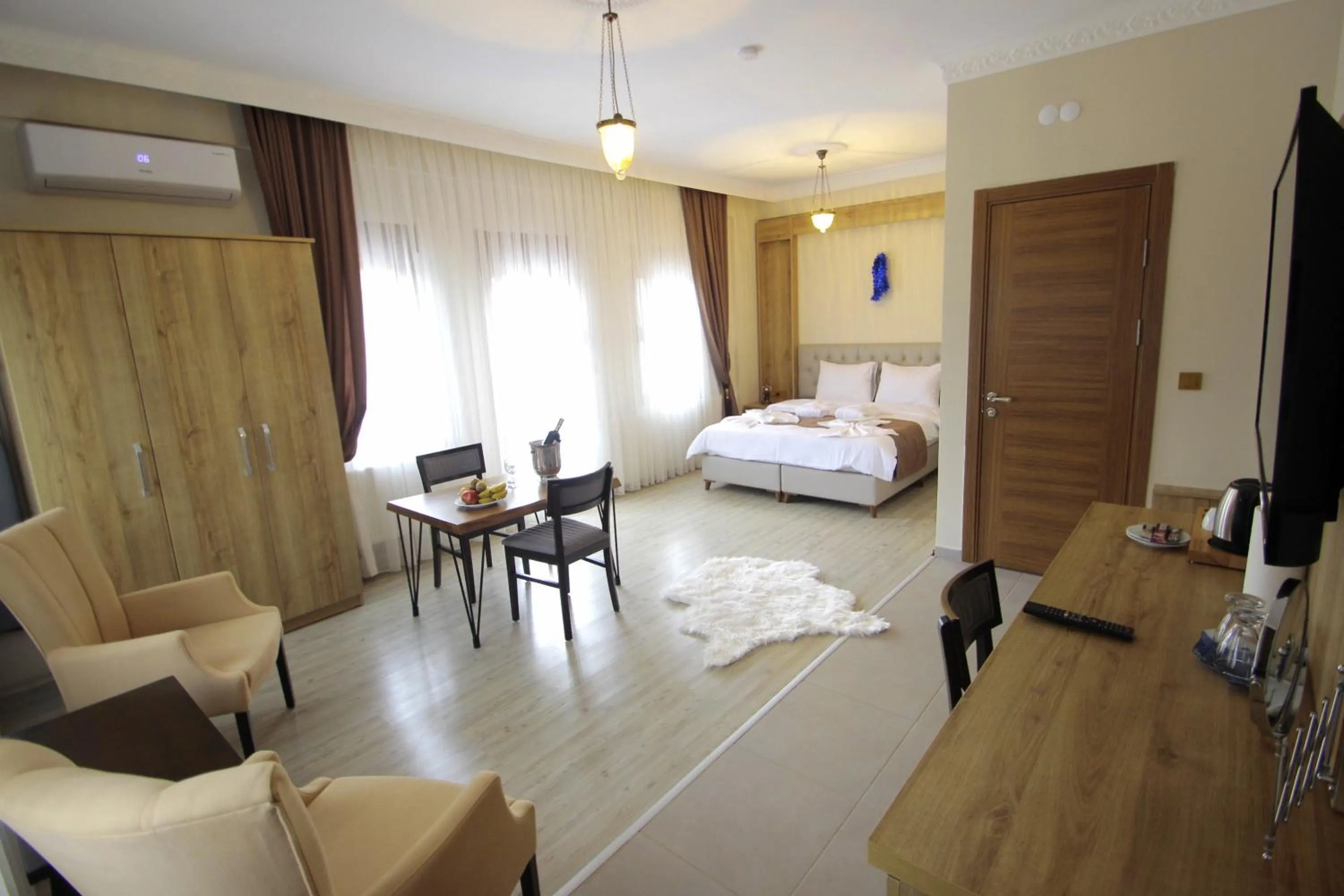 Photo of the whole room in Butterfly Butik Hotel