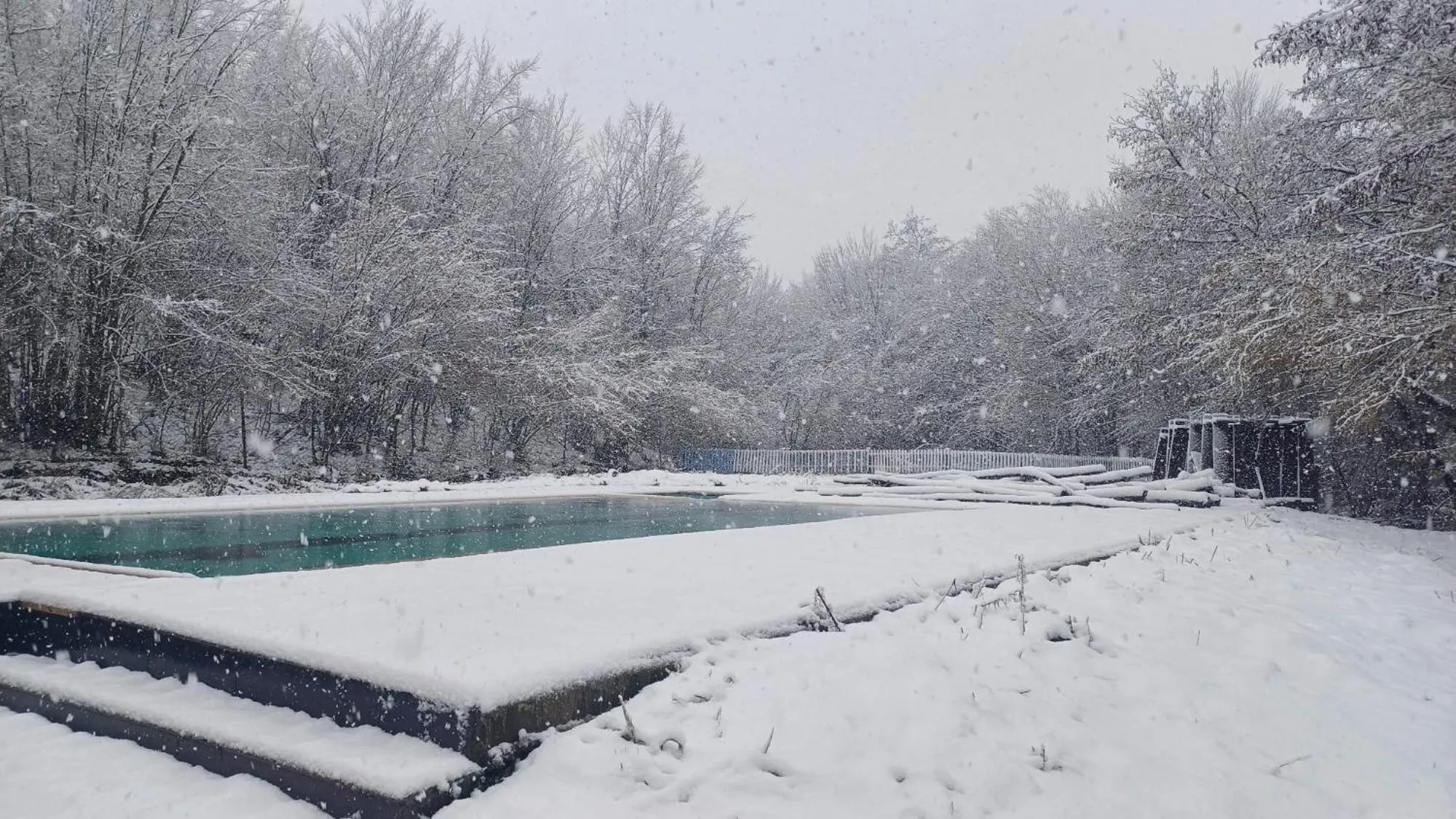 Swimming pool in Butterfly Butik Hotel