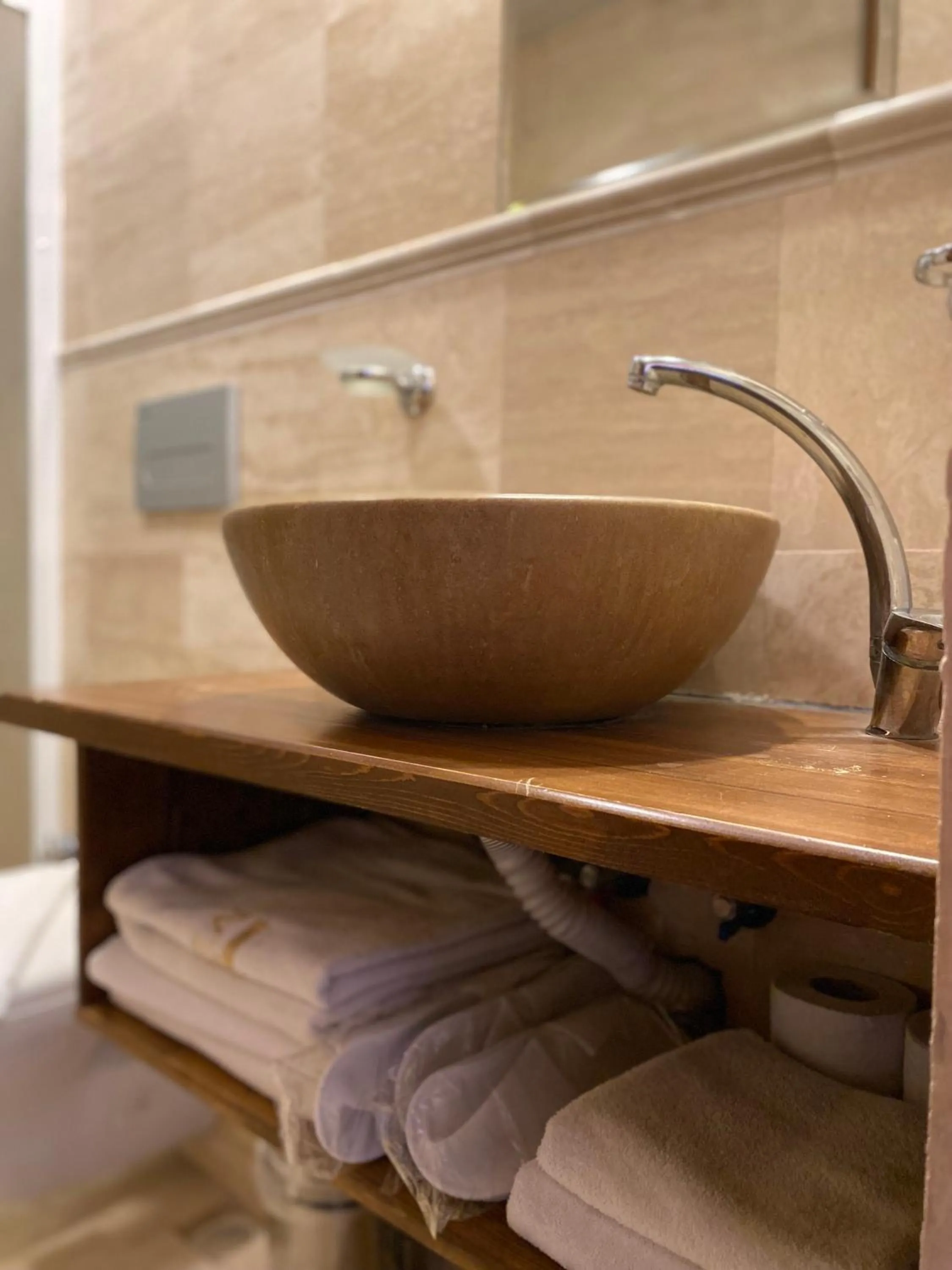 Shower in Kemal's Guest House