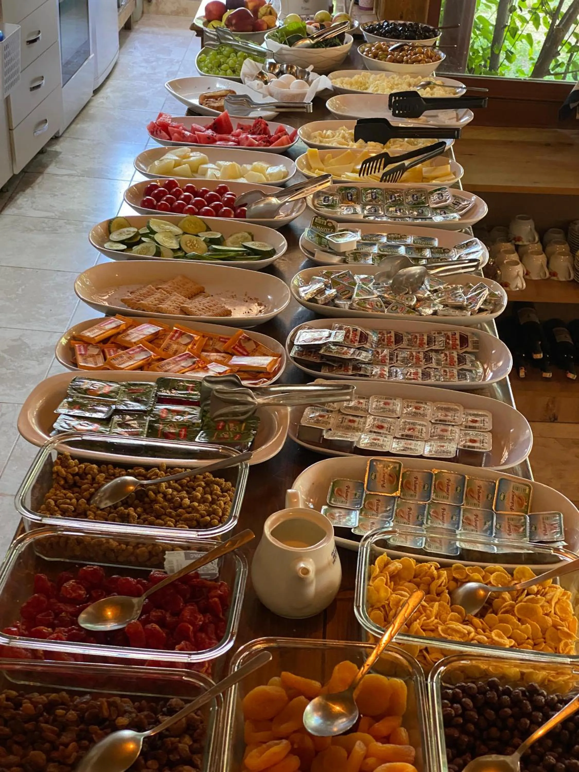 Restaurant/places to eat in Kemal's Guest House