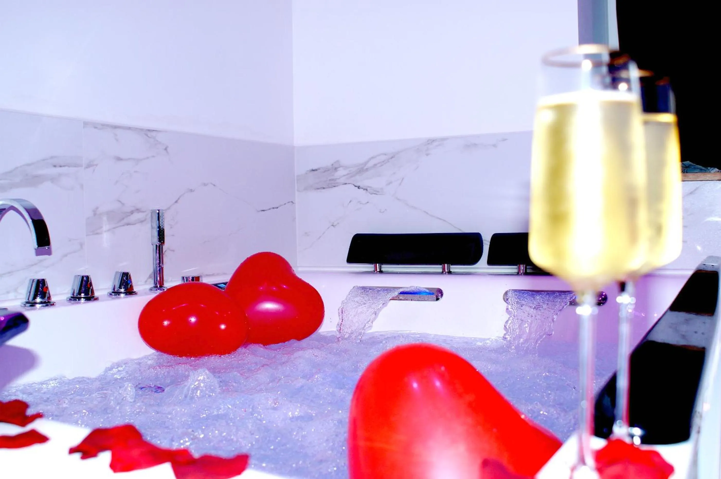 Le Vénus - Appartement SPA Privatif Balnéo Sauna