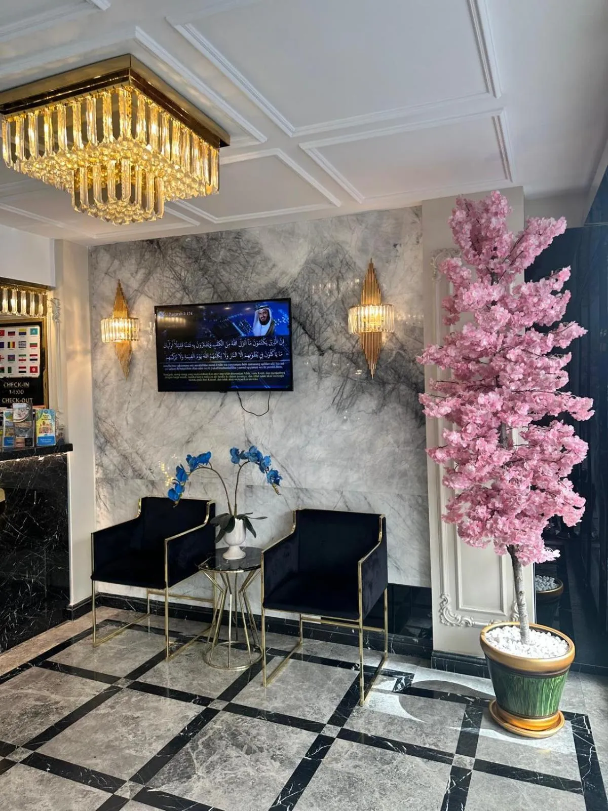 Lobby or reception in OMMA HOTEL