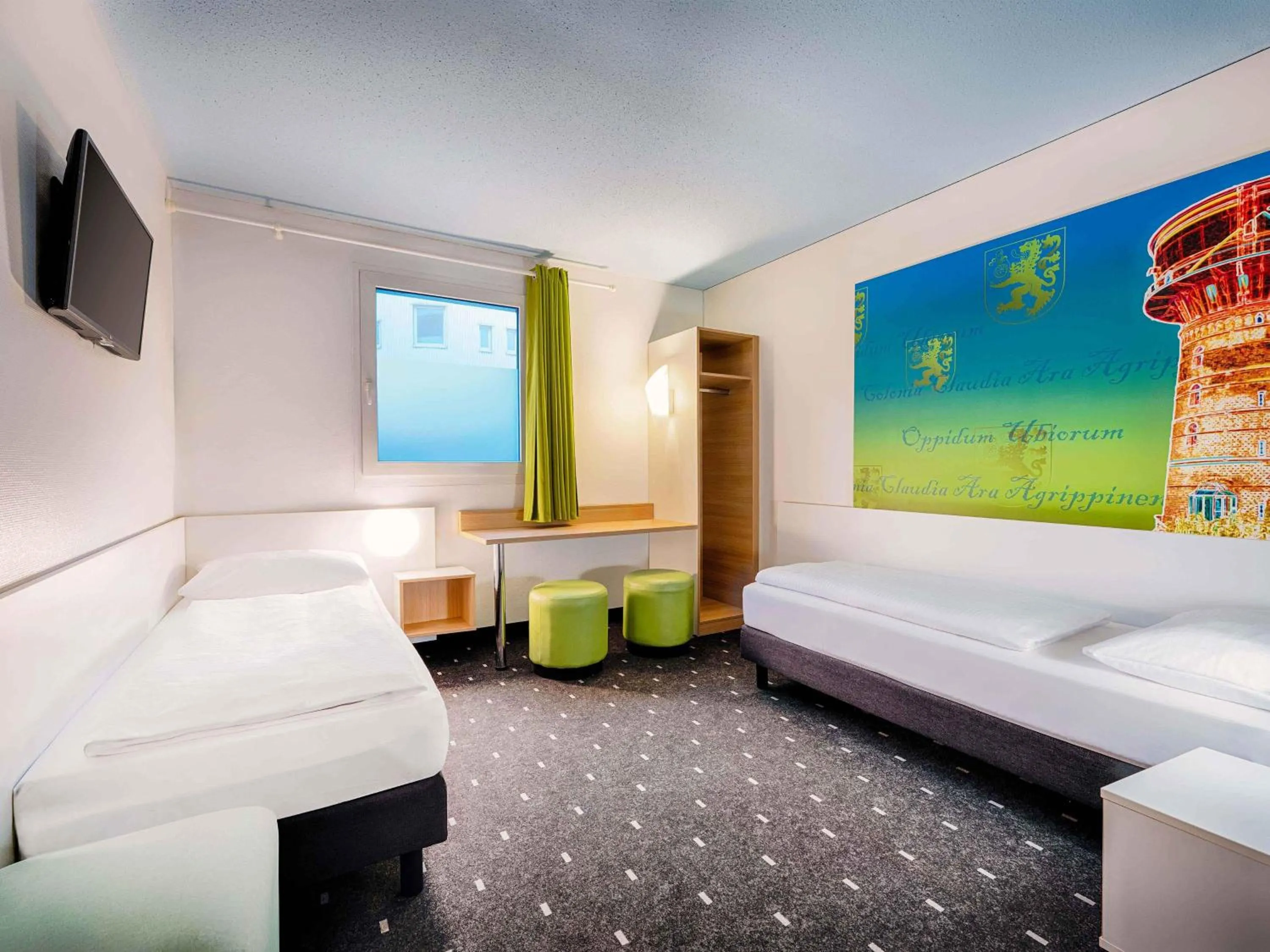 Photo of the whole room, Bed in B&B HOTEL Köln-Frechen