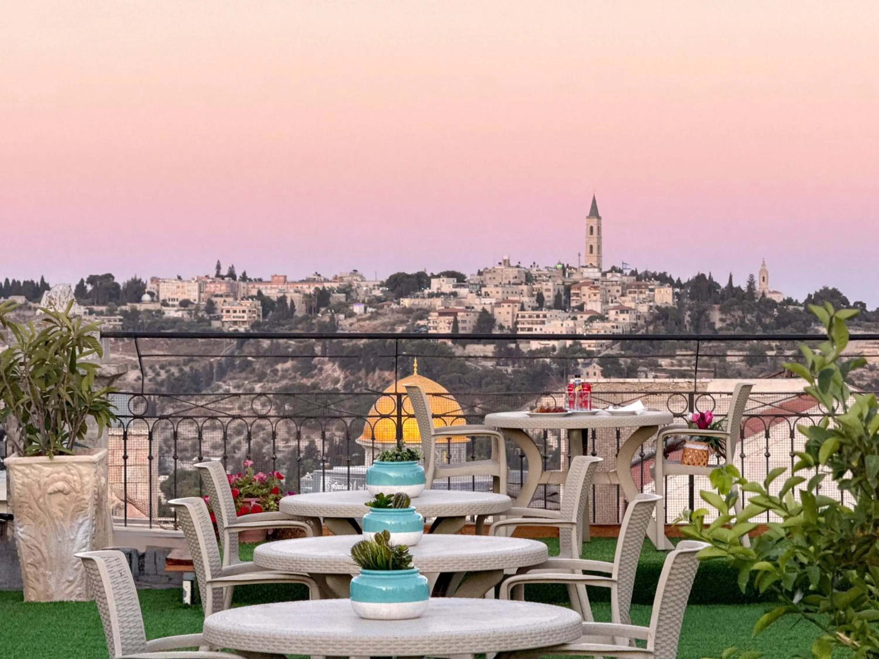 Nearby landmark in New Imperial Hotel