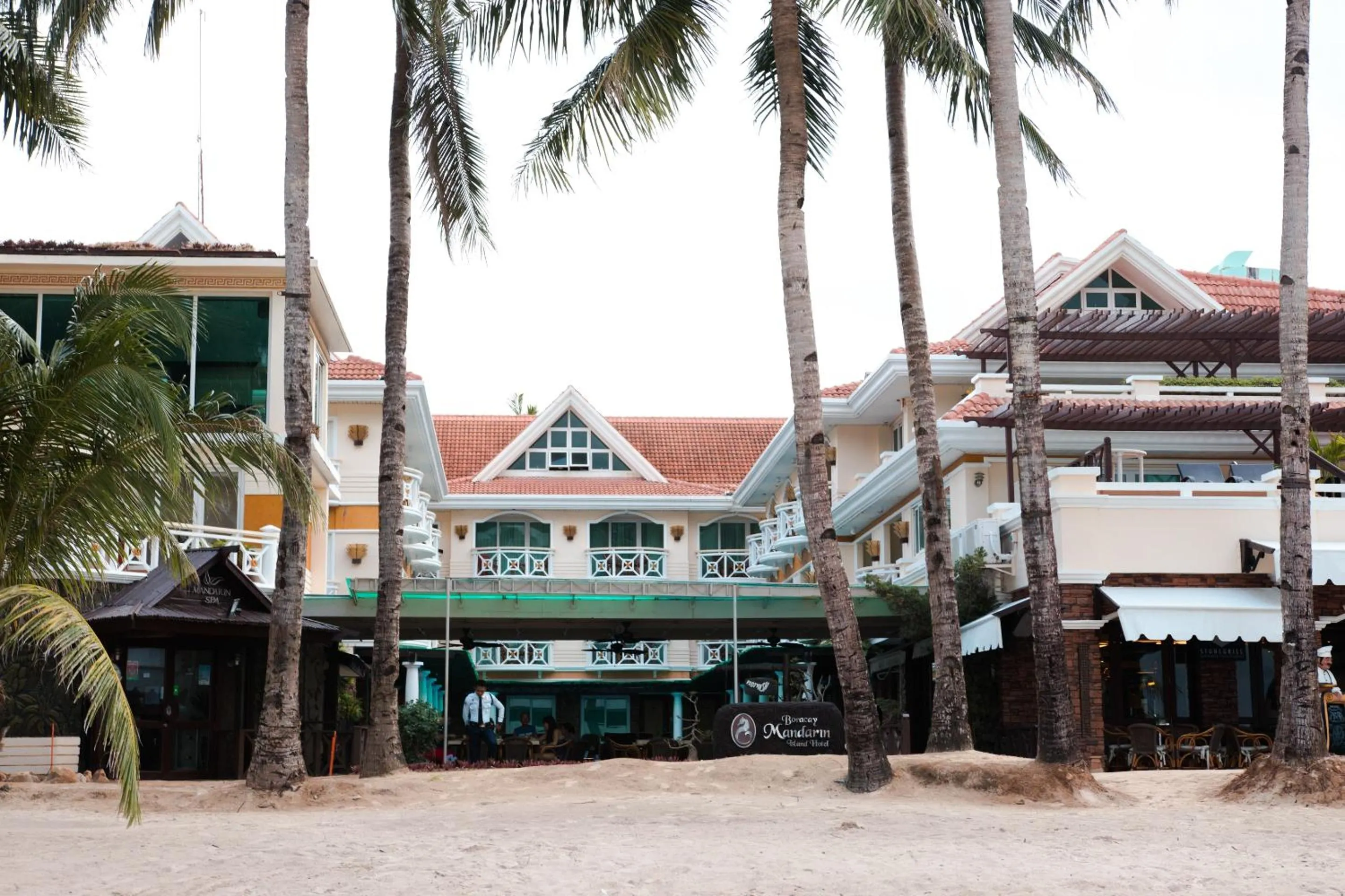 Facade/entrance in Boracay Mandarin Island Hotel