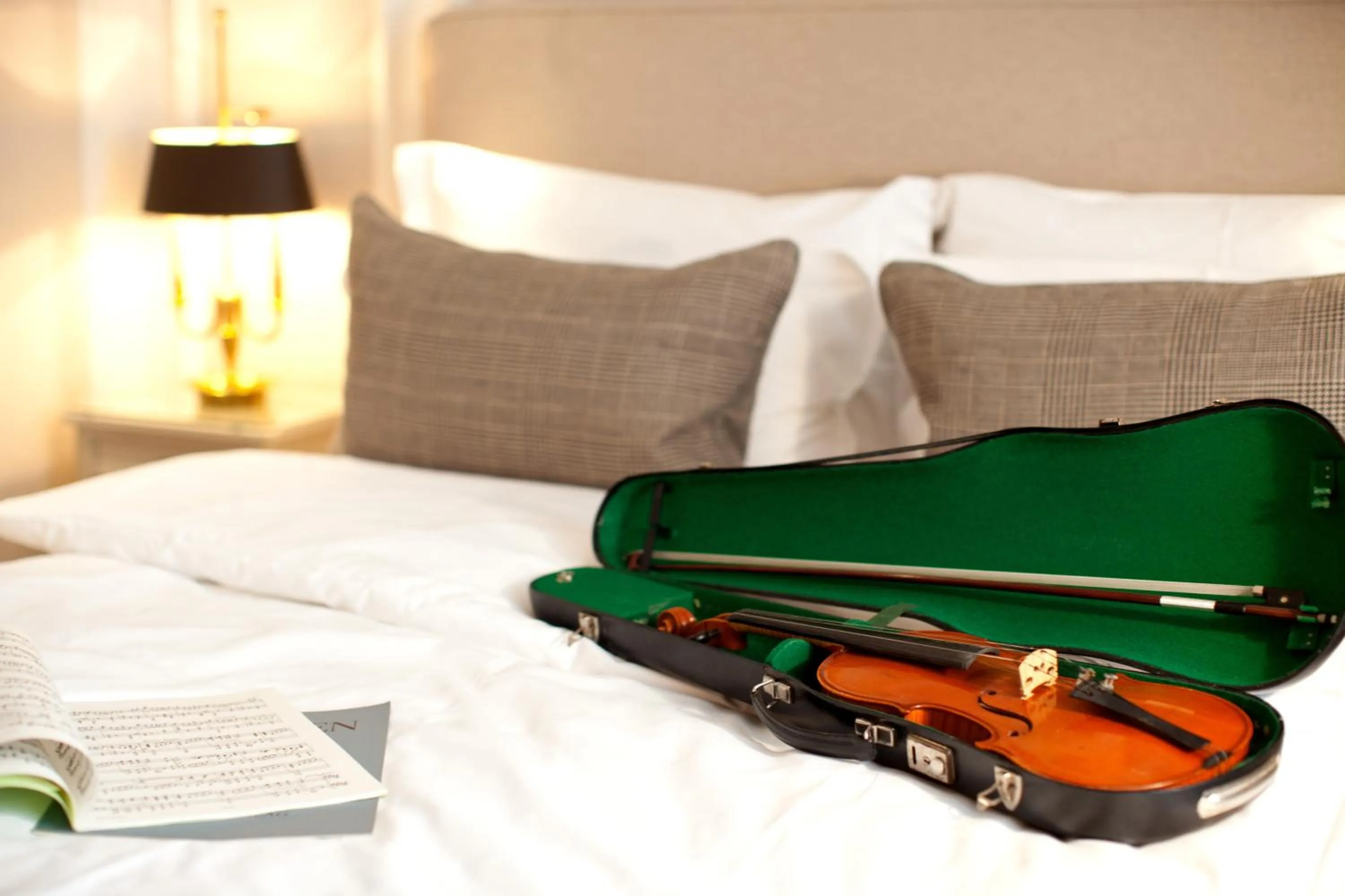 Bed in Hotel München Palace