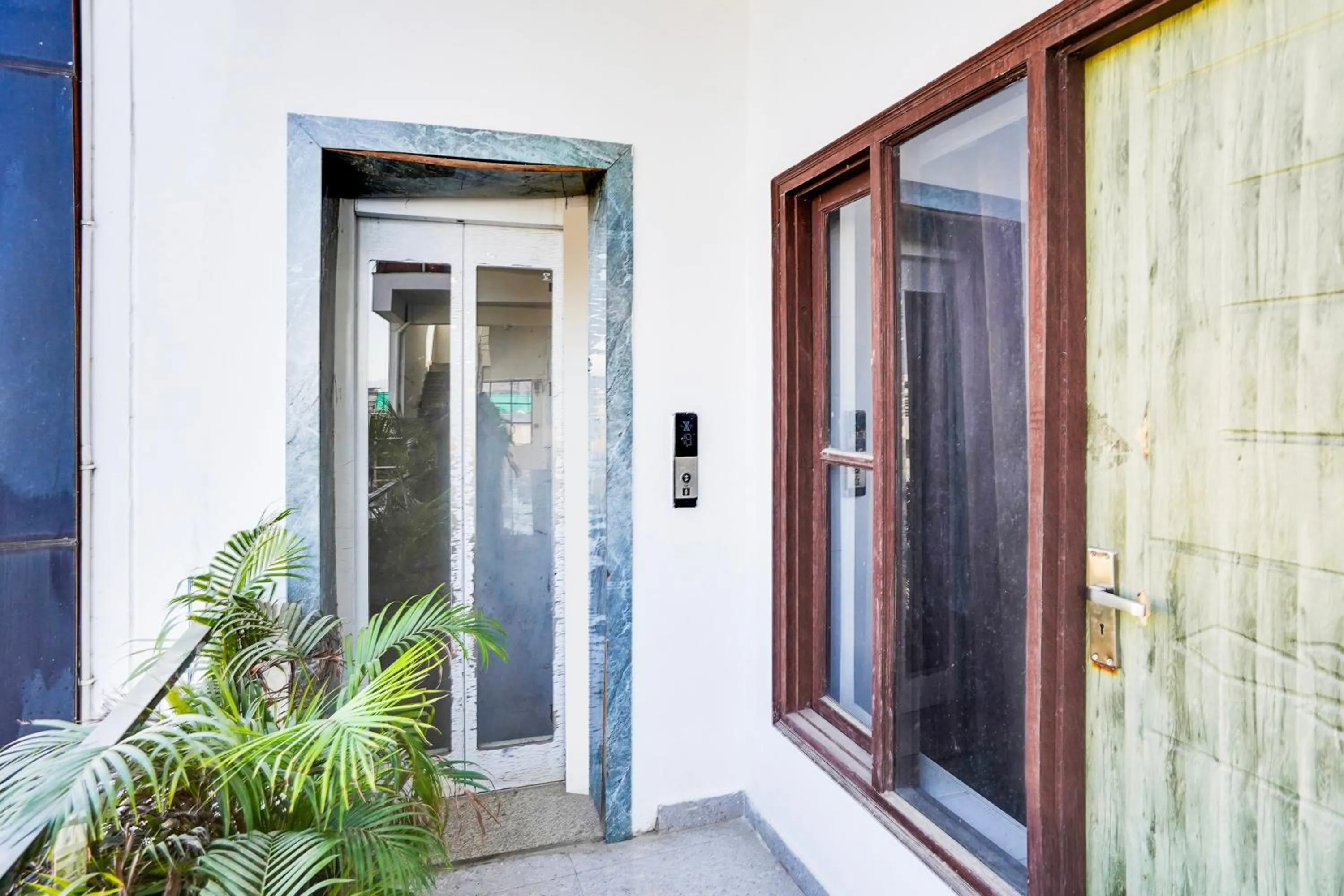 Lobby or reception in Hotel O Kedarpuram Near Doon University