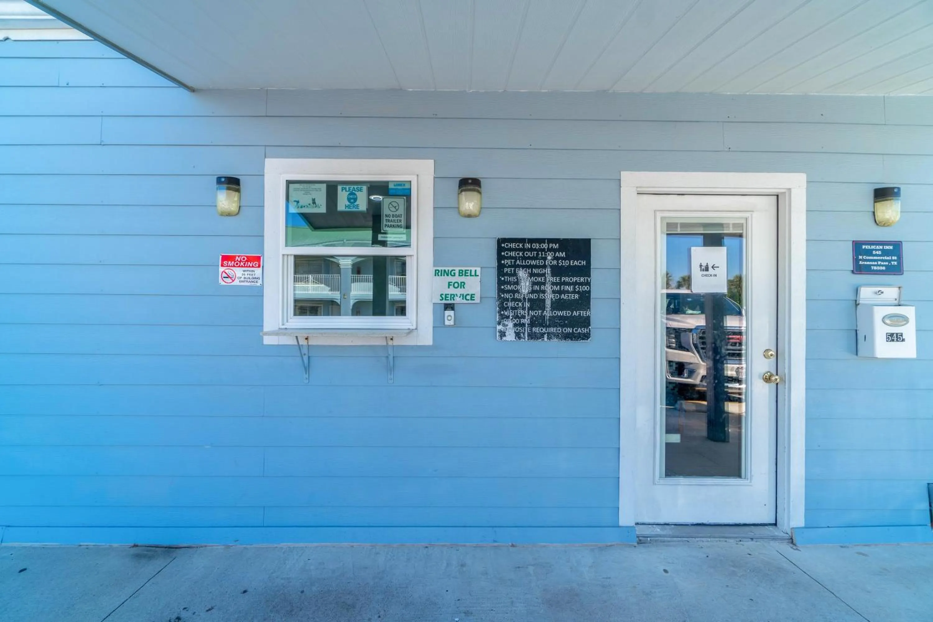 Facade/entrance in Pelican Inn by Belvilla Aransas Pass, TX