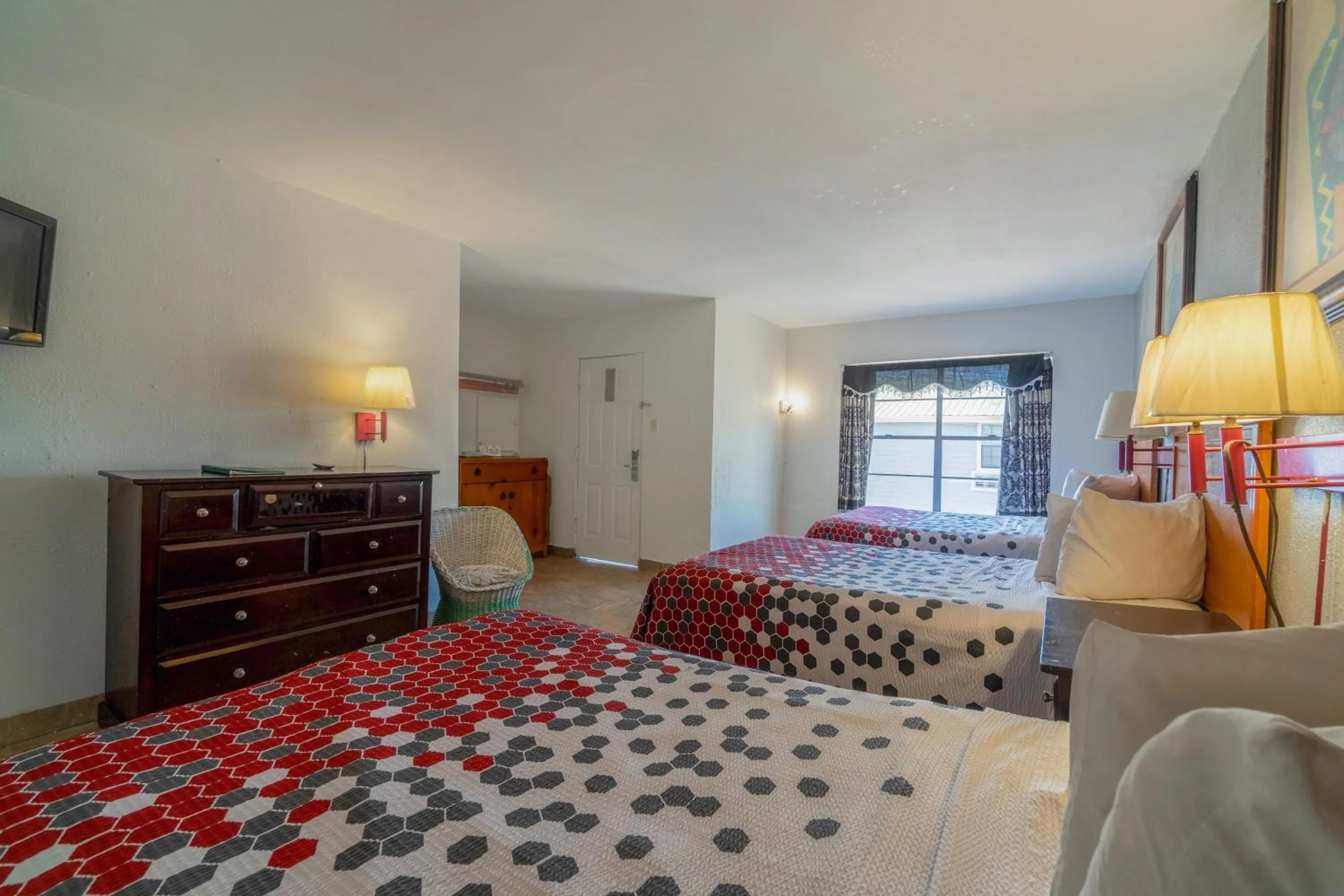 Bedroom, Bed in Pelican Inn by Belvilla Aransas Pass, TX