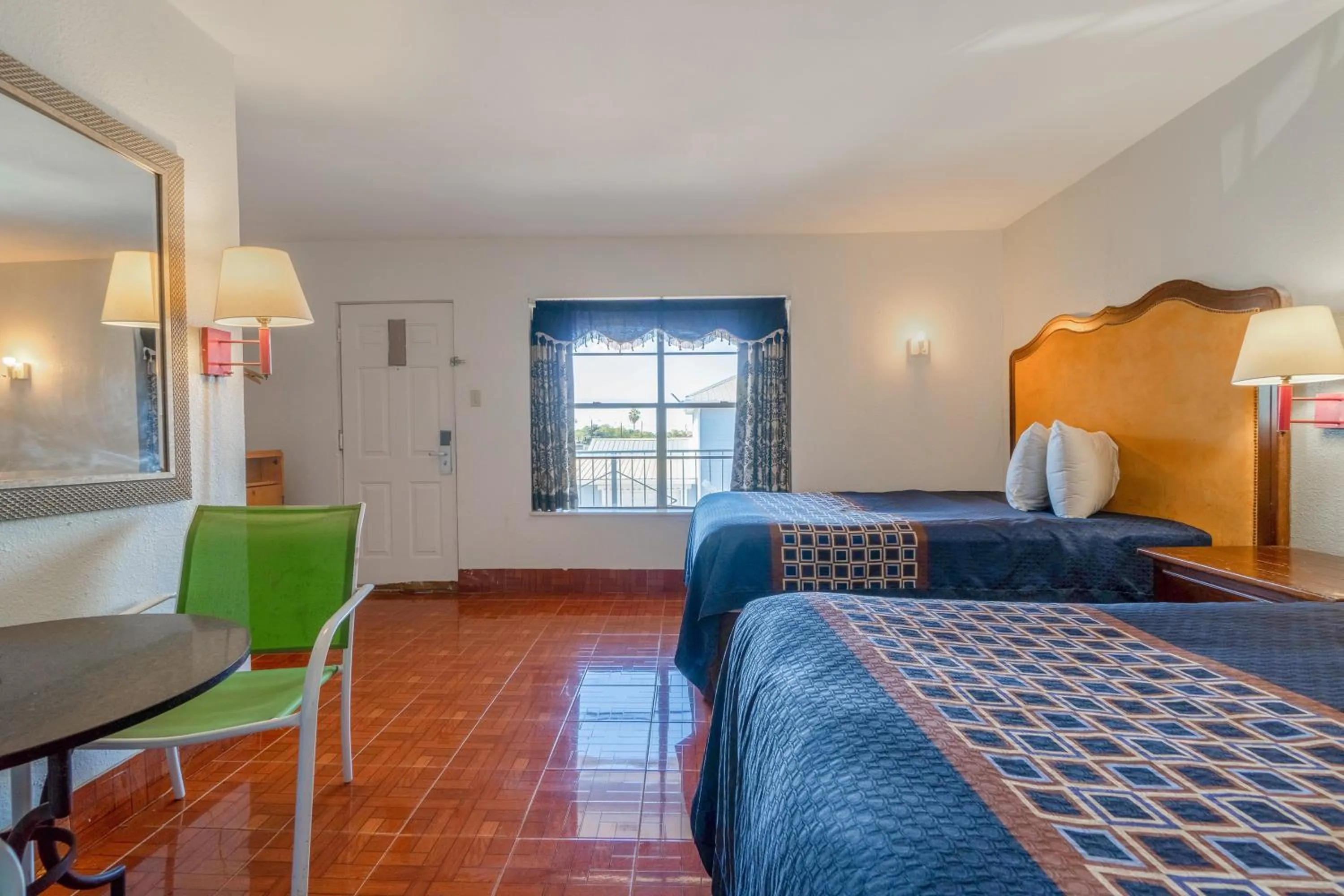 Bedroom, Bed in Pelican Inn by Belvilla Aransas Pass, TX