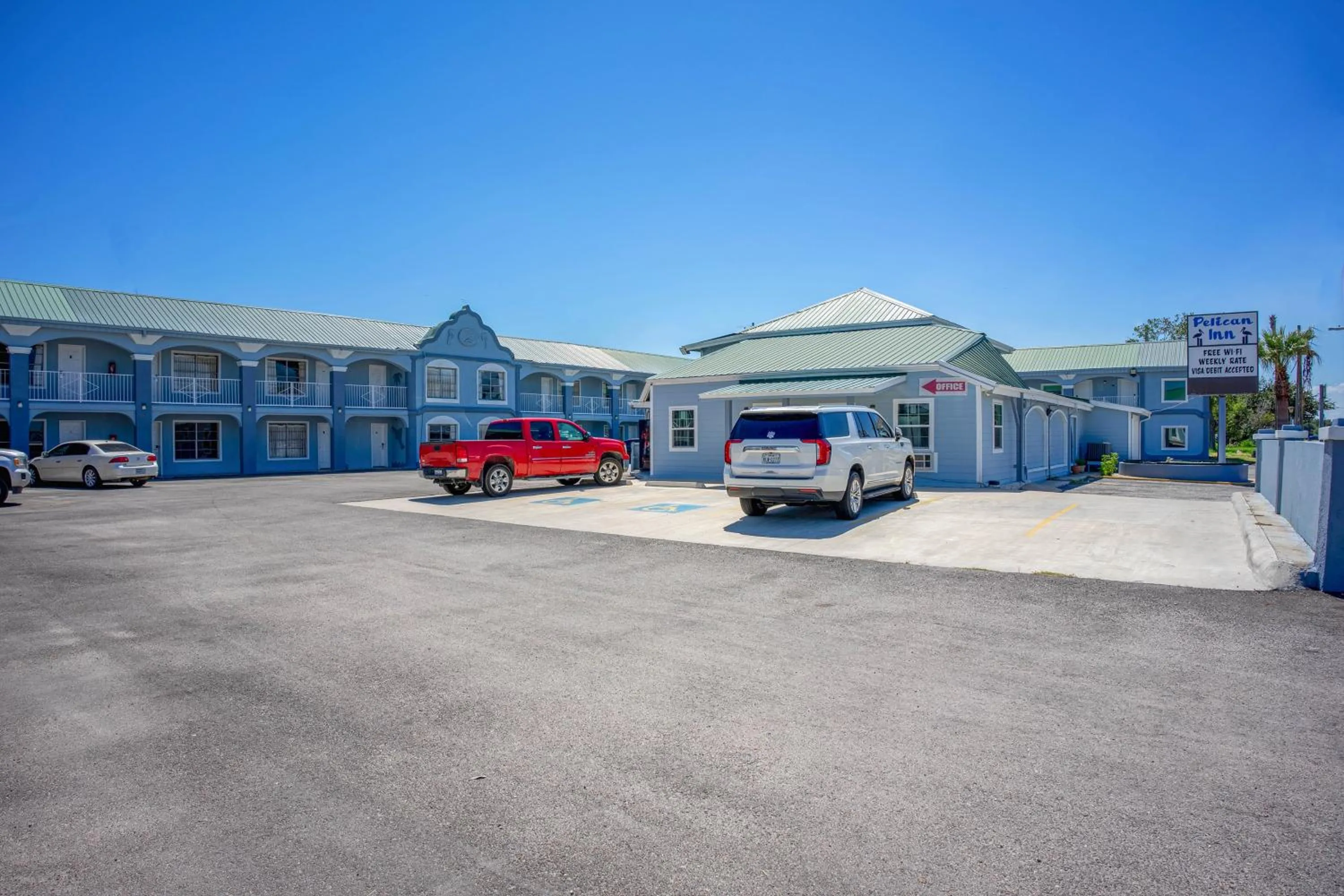 Facade/entrance in Pelican Inn by Belvilla Aransas Pass, TX