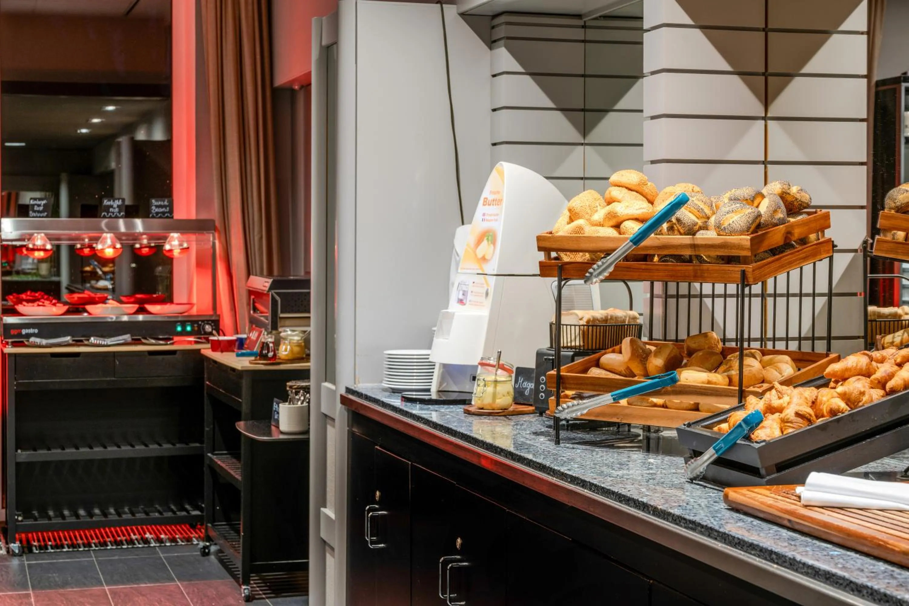 Breakfast in Holiday Inn Lübeck by IHG