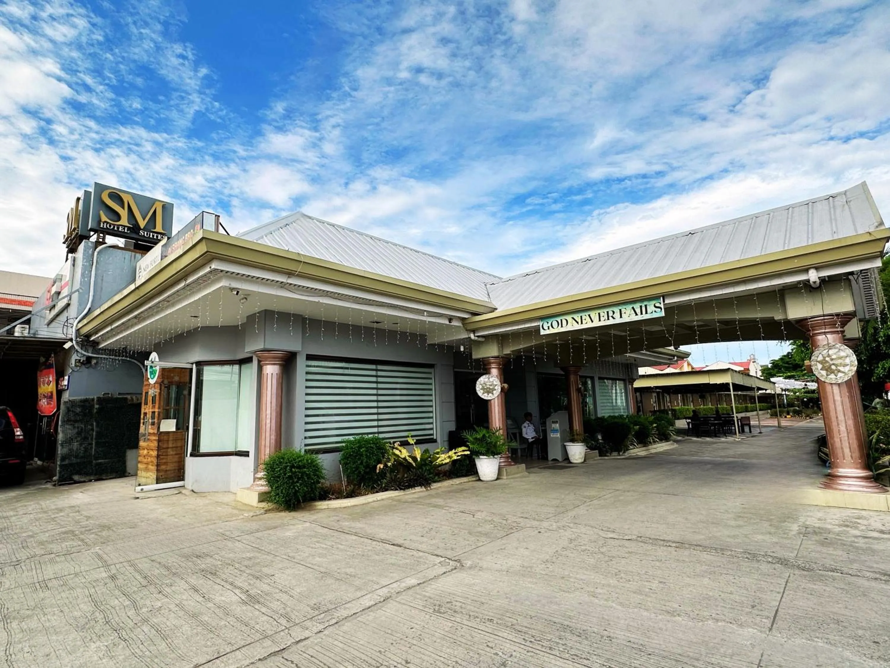 Property building in S and M Hotel Inc.