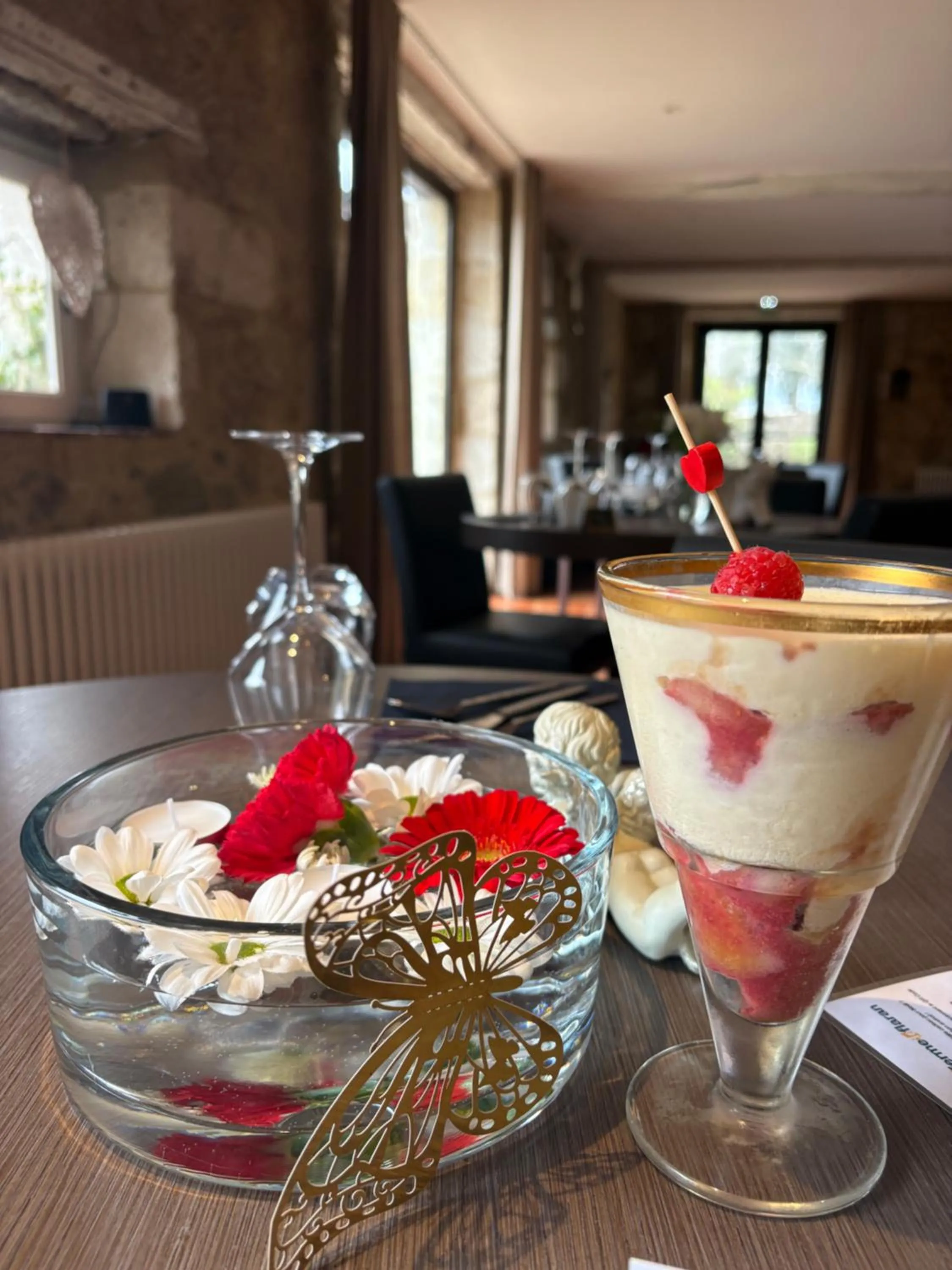 Restaurant/places to eat in Logis Hôtel La Ferme de Flaran