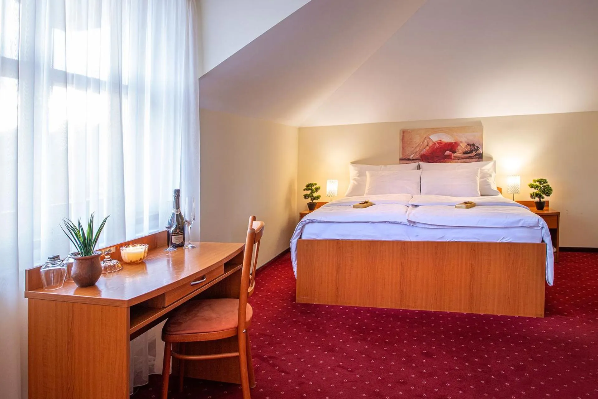 Bedroom, Bed in Hotel Kamélia