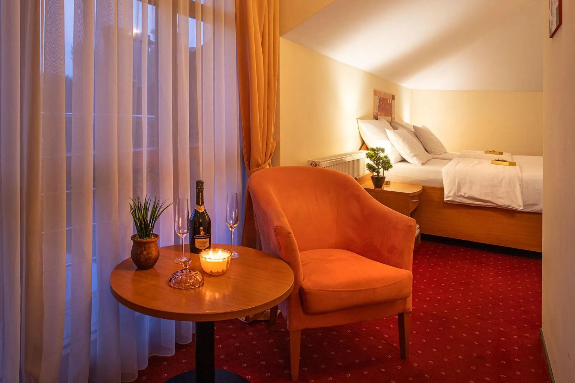 Bedroom, Bed in Hotel Kamélia