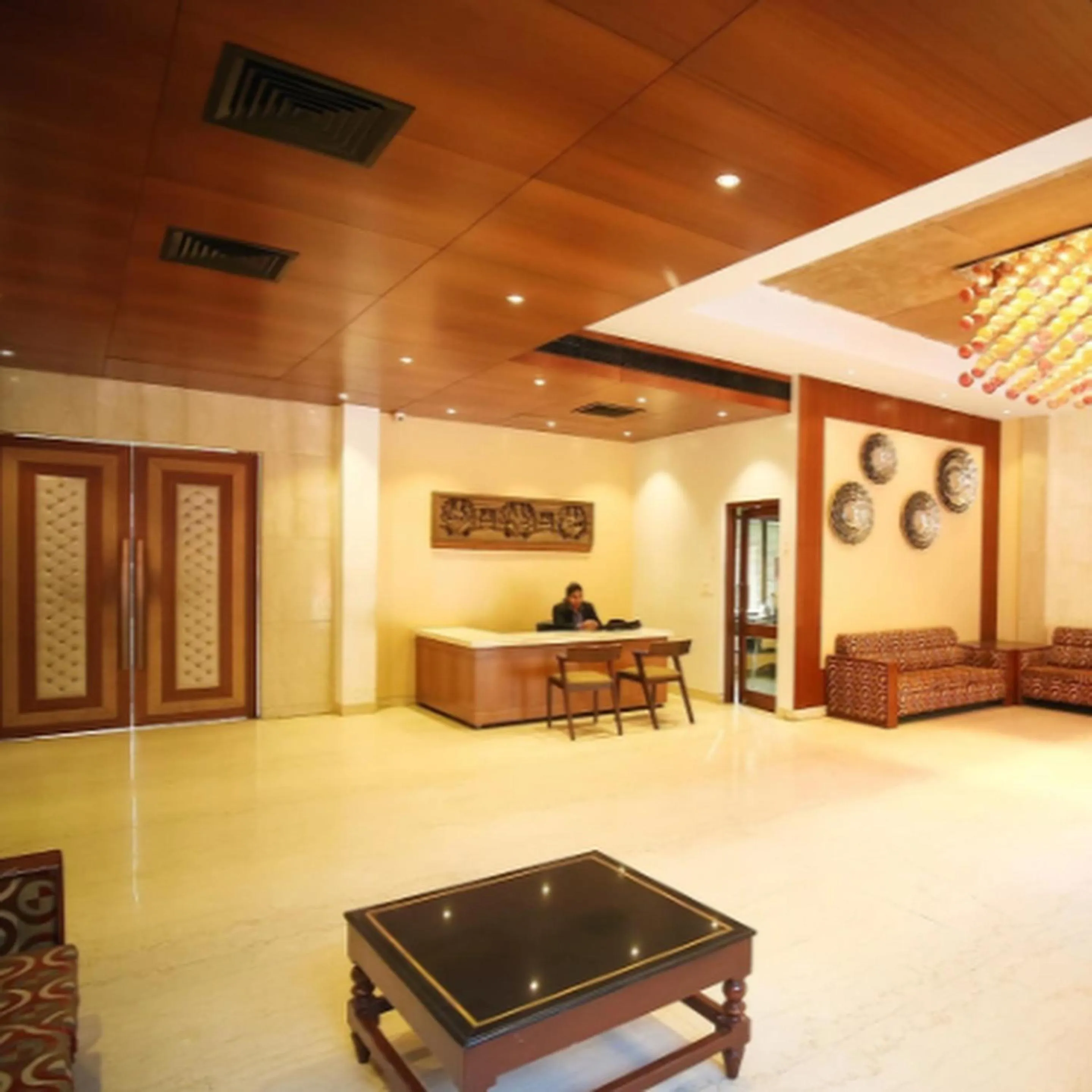 Lobby or reception in Regency Square Hotel