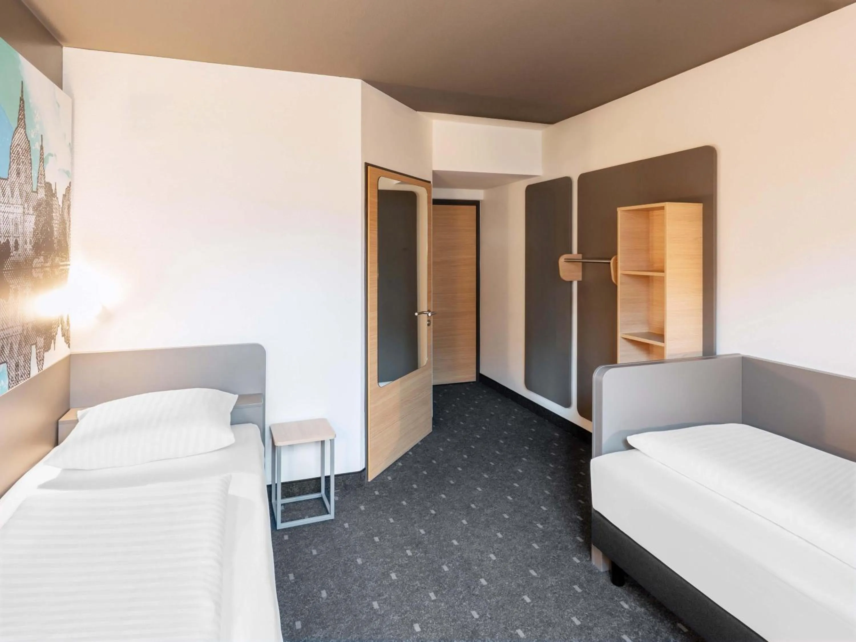 Photo of the whole room, Bed in B&B Hotel Hannover-Nord