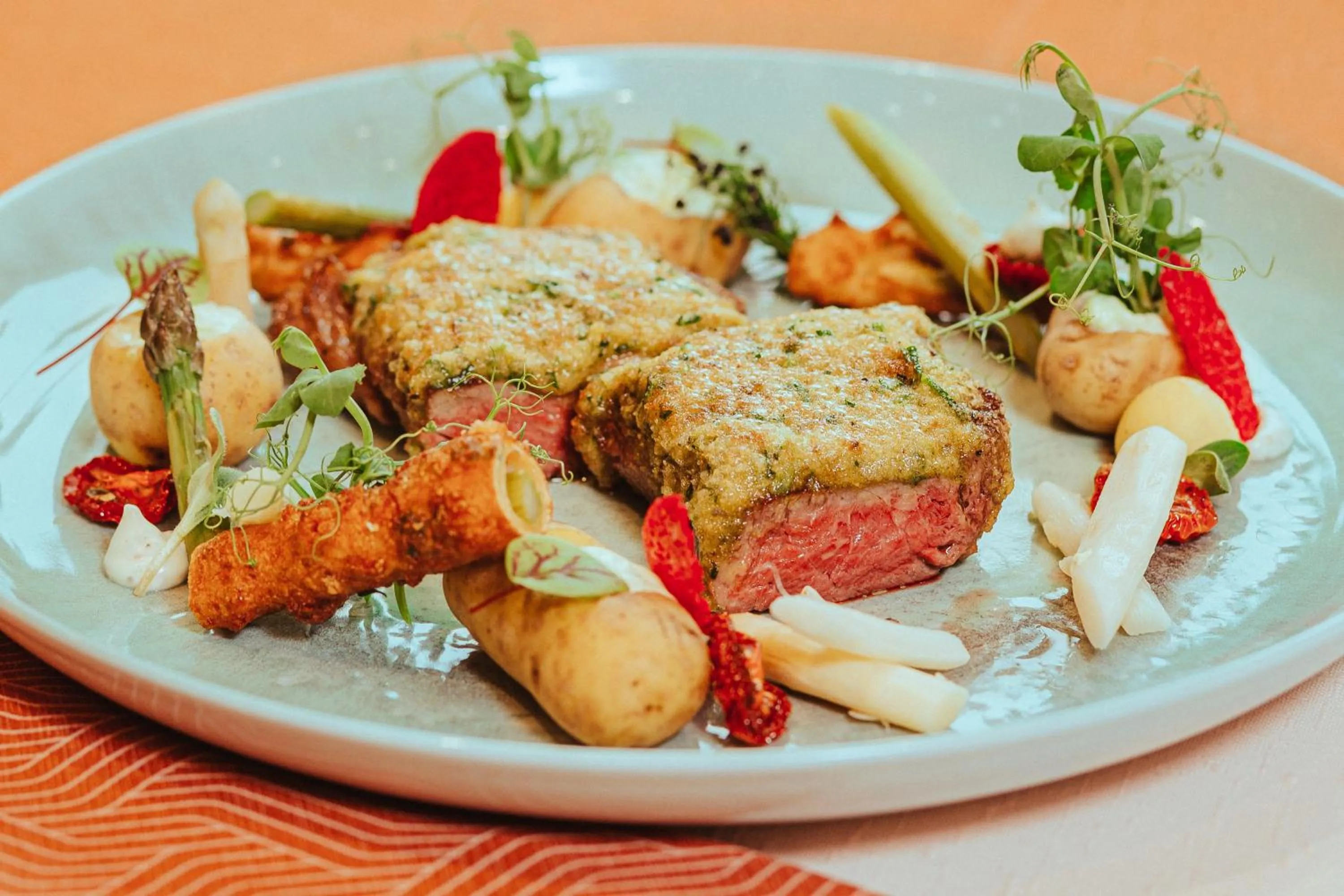 Restaurant/places to eat in Hotel Restaurant Zur Neroburg