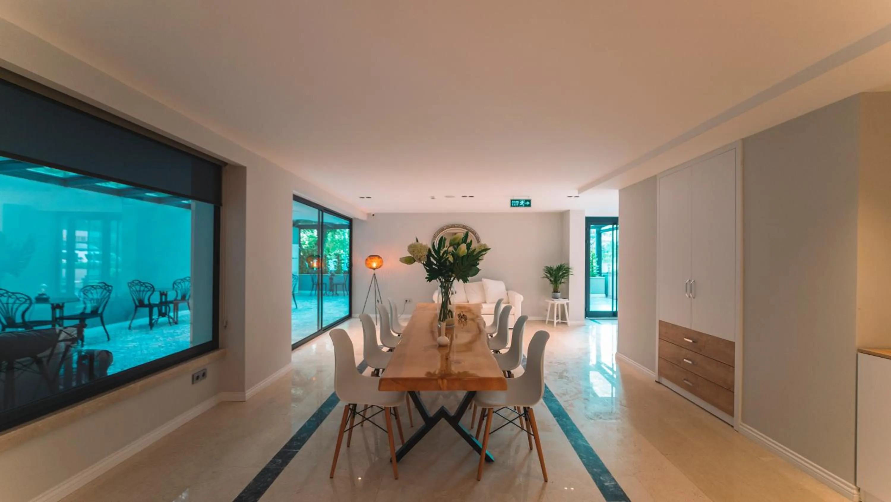 Coffee/tea facilities in The Mori Club Hotel