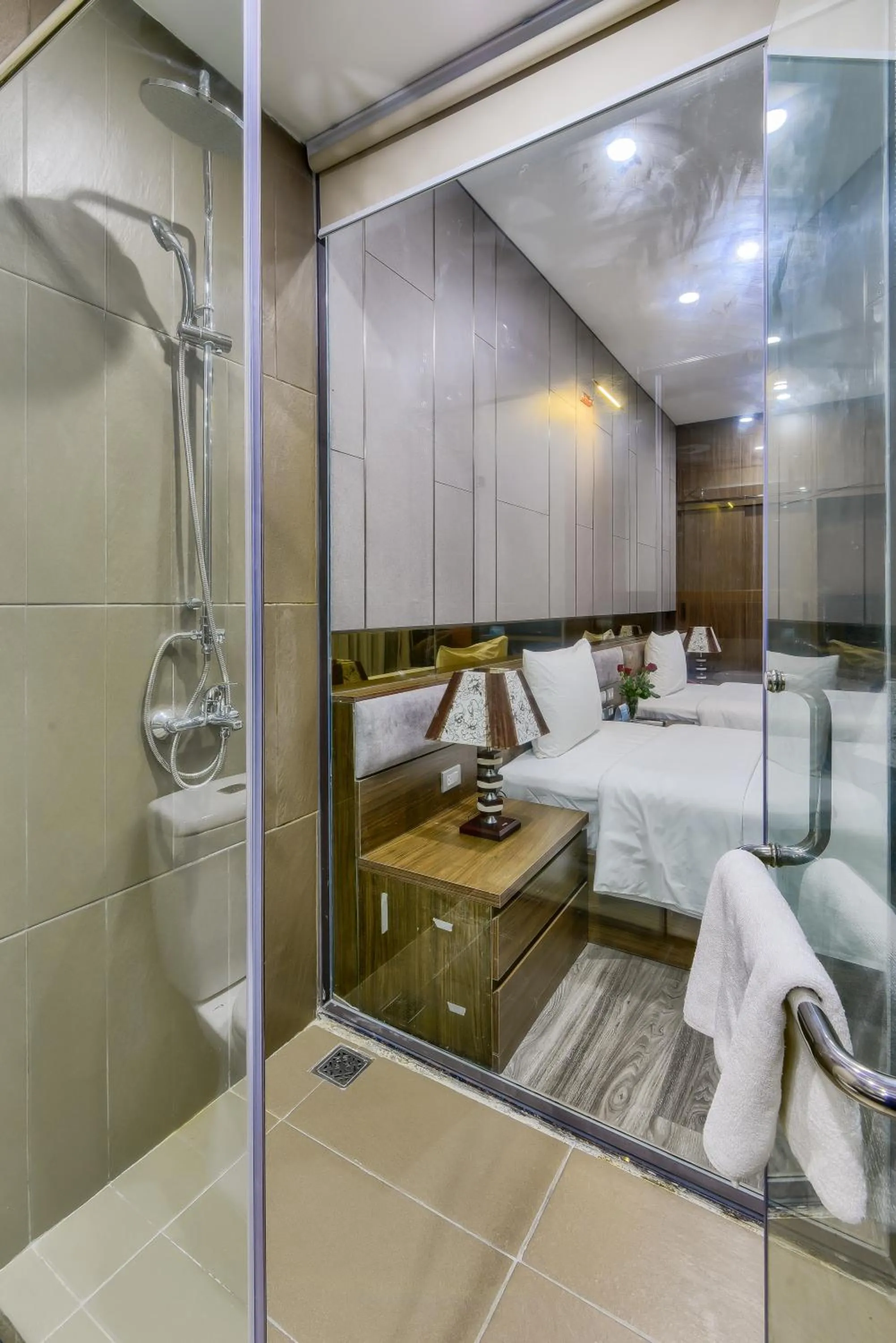 Bathroom, Bed in MANLI Resort Quảng Bình